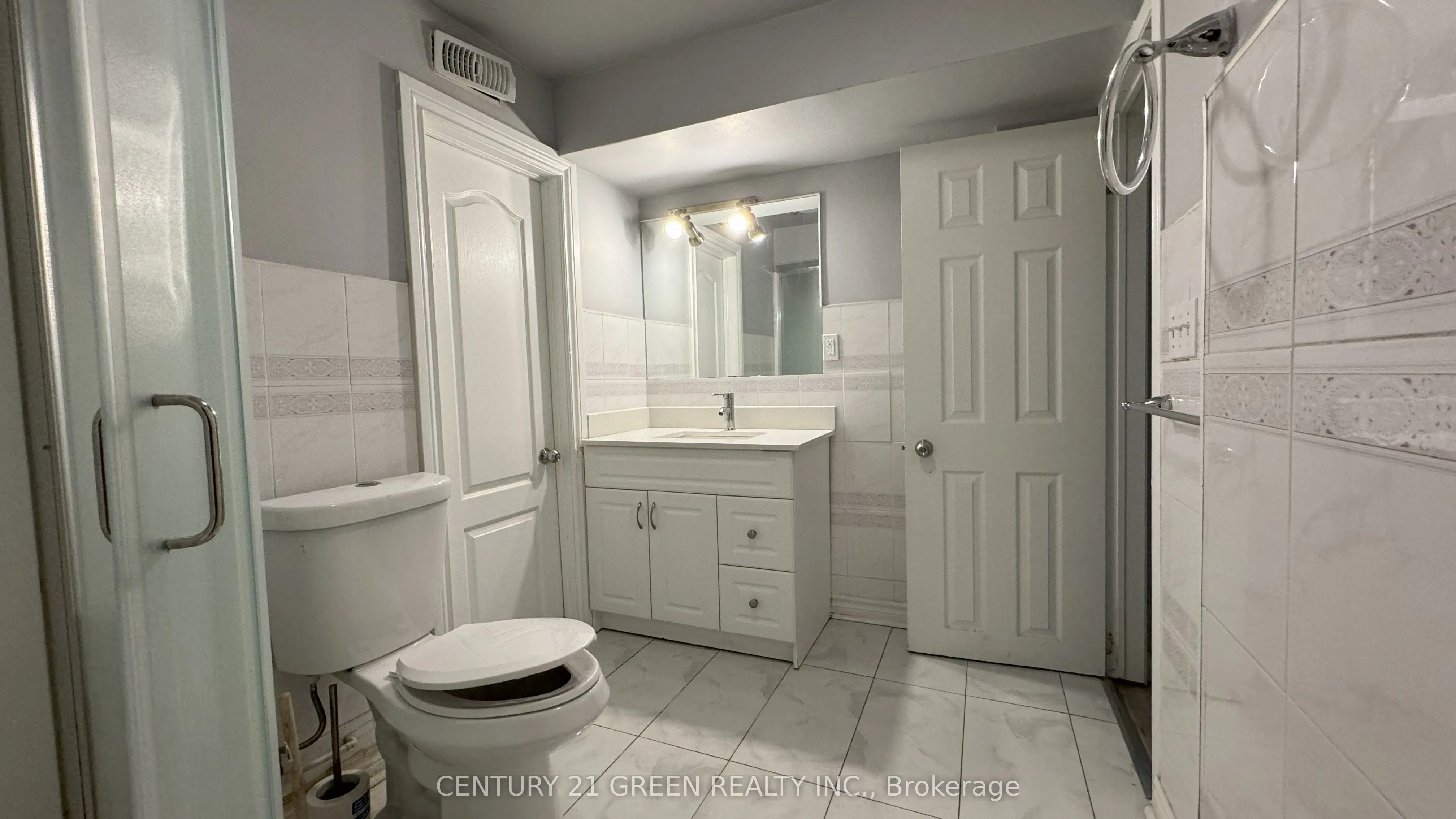 8 Natalie Court, #Lower