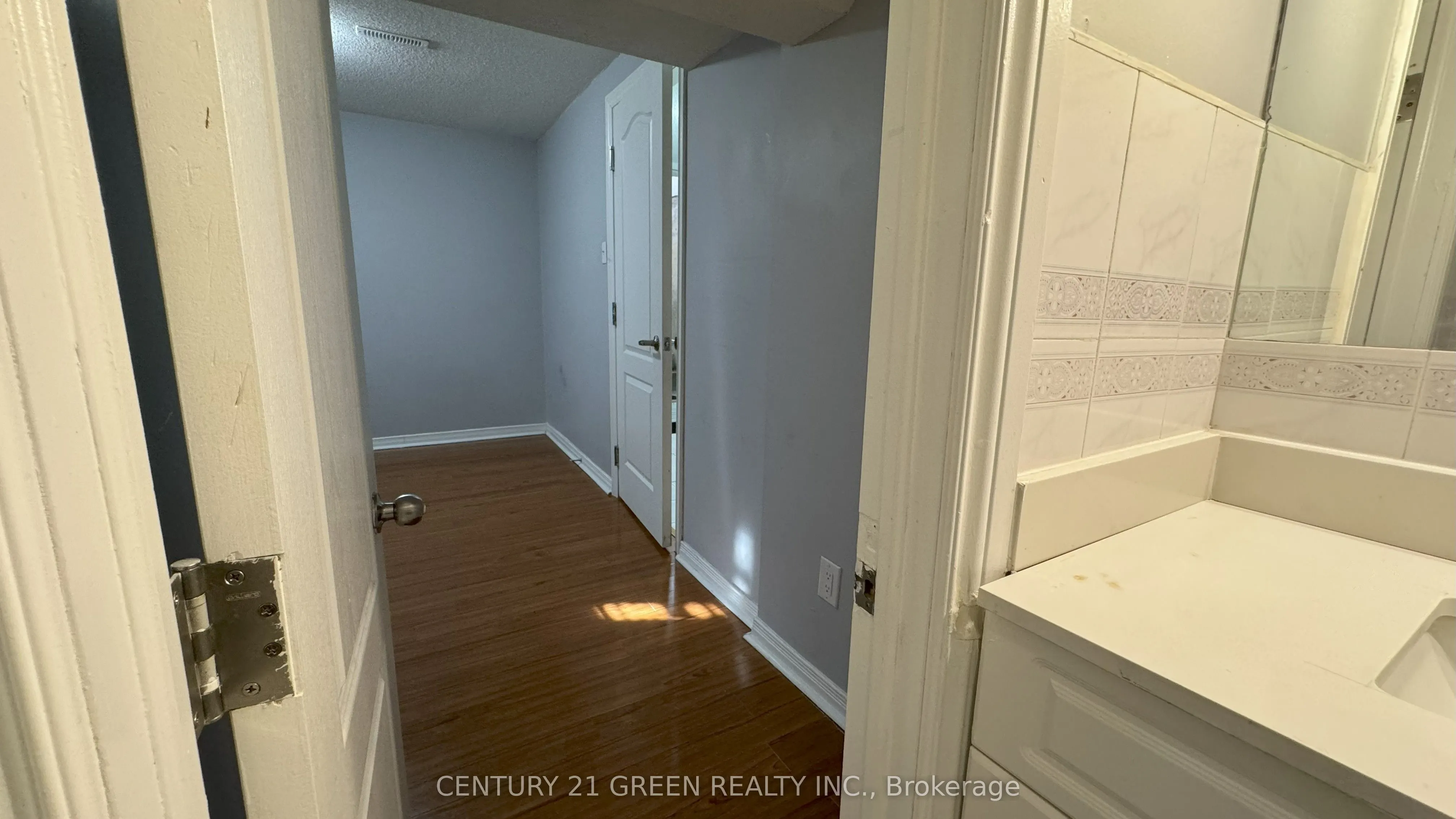 8 Natalie Court, #Lower
