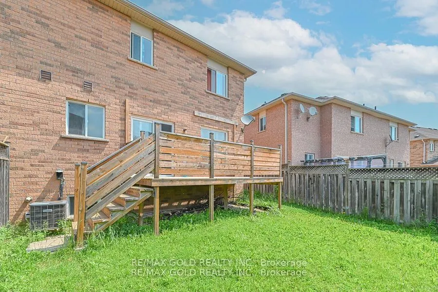 14 Topiary Lane