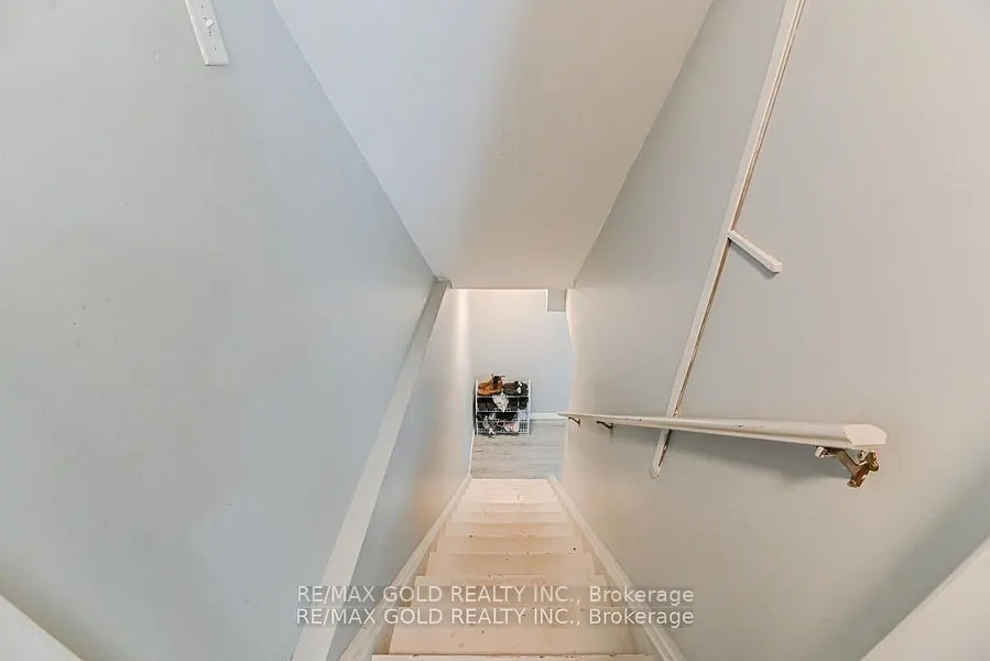 14 Topiary Lane