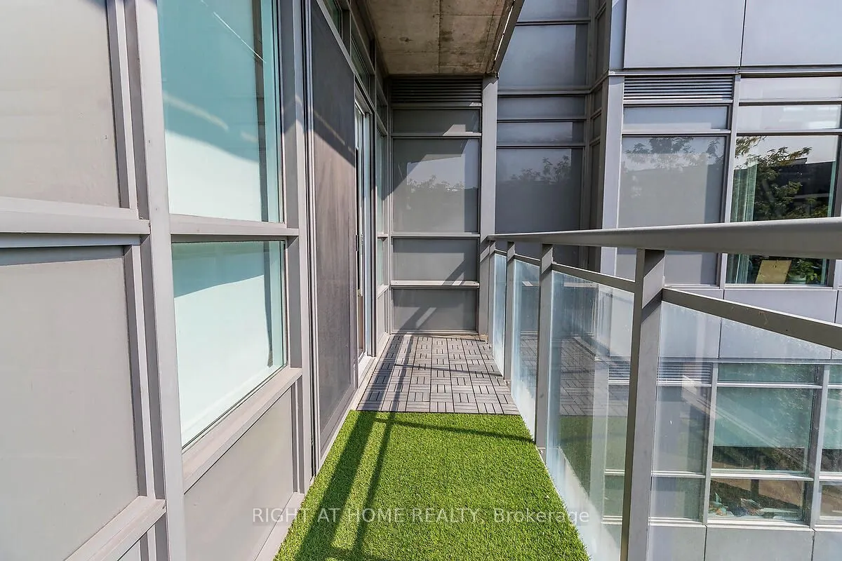 38 Joe Shuster Way, #318