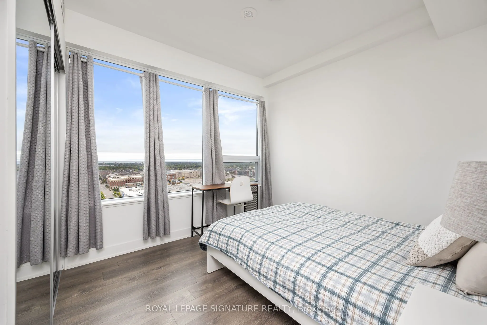 2481 Taunton Road, #1607