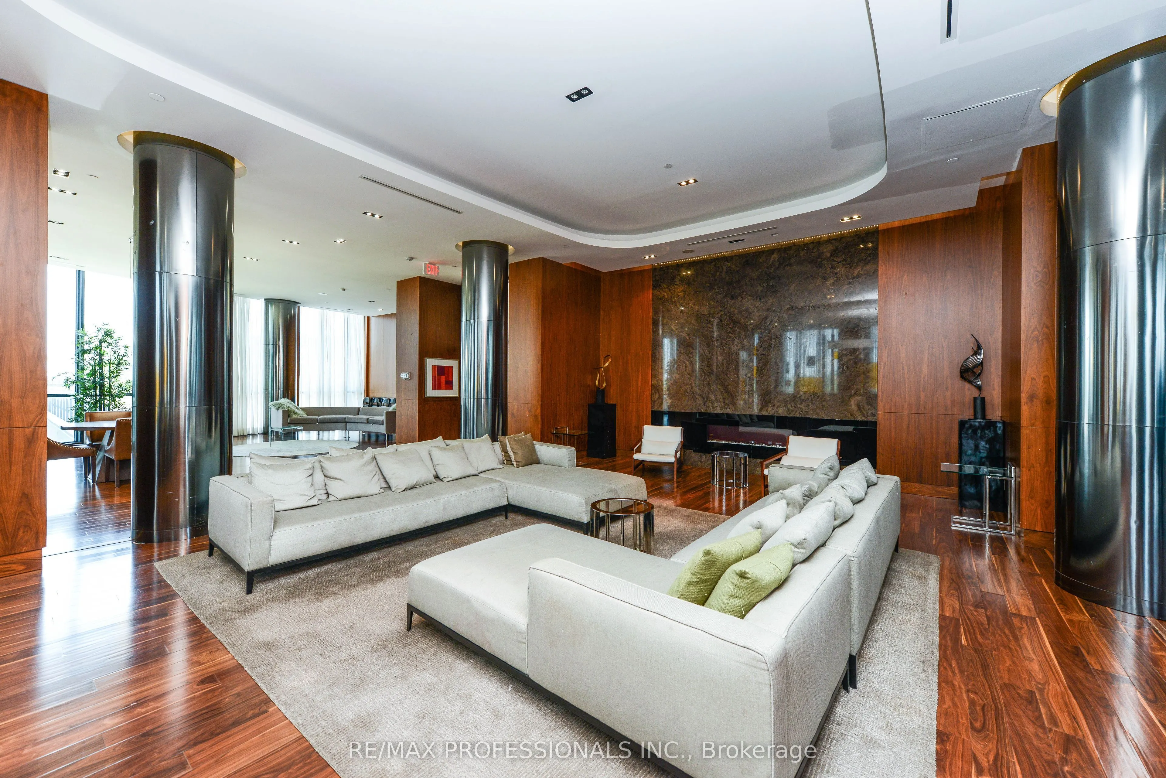 9 Valhalla Inn Road, #1205