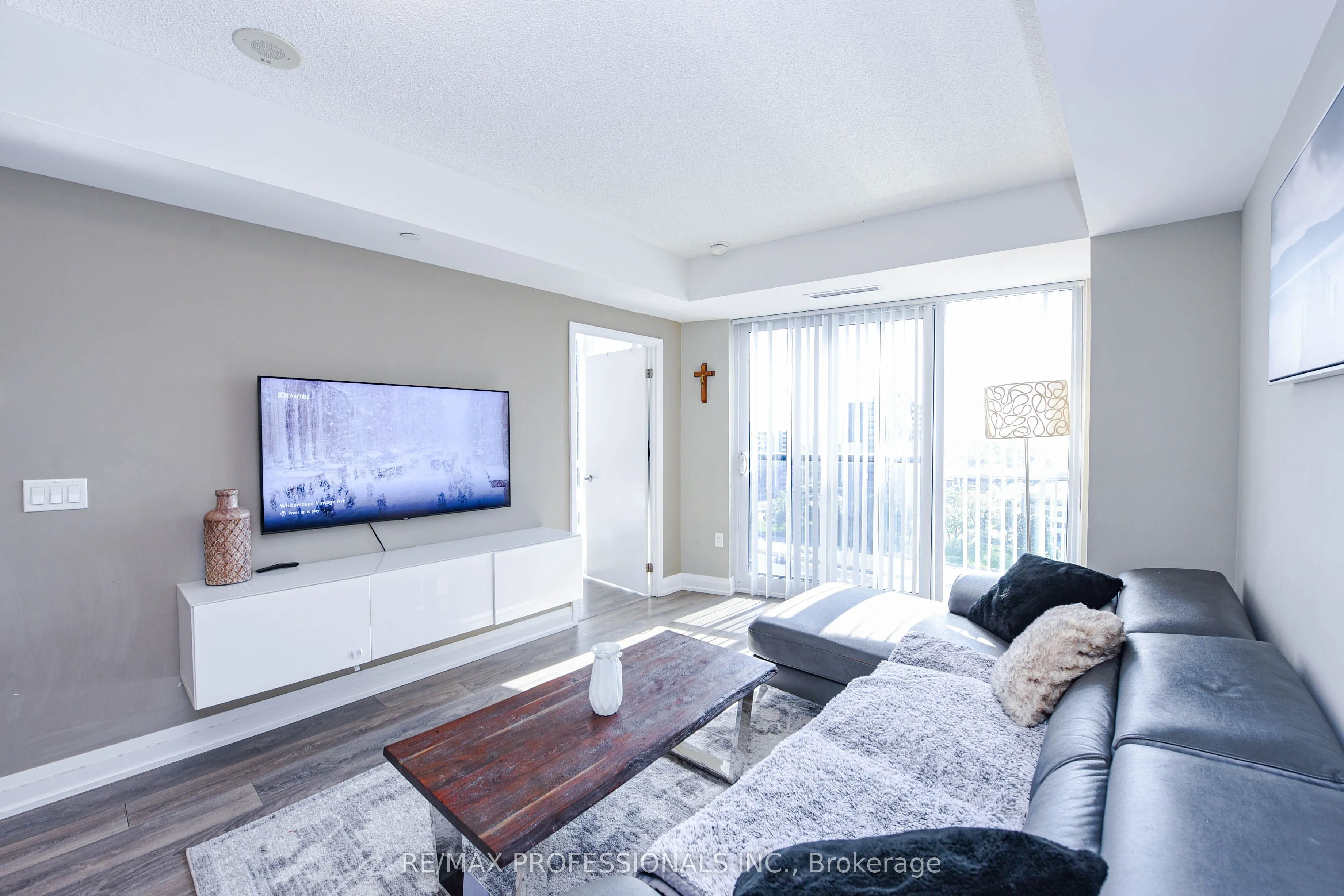 9 Valhalla Inn Road, #1205