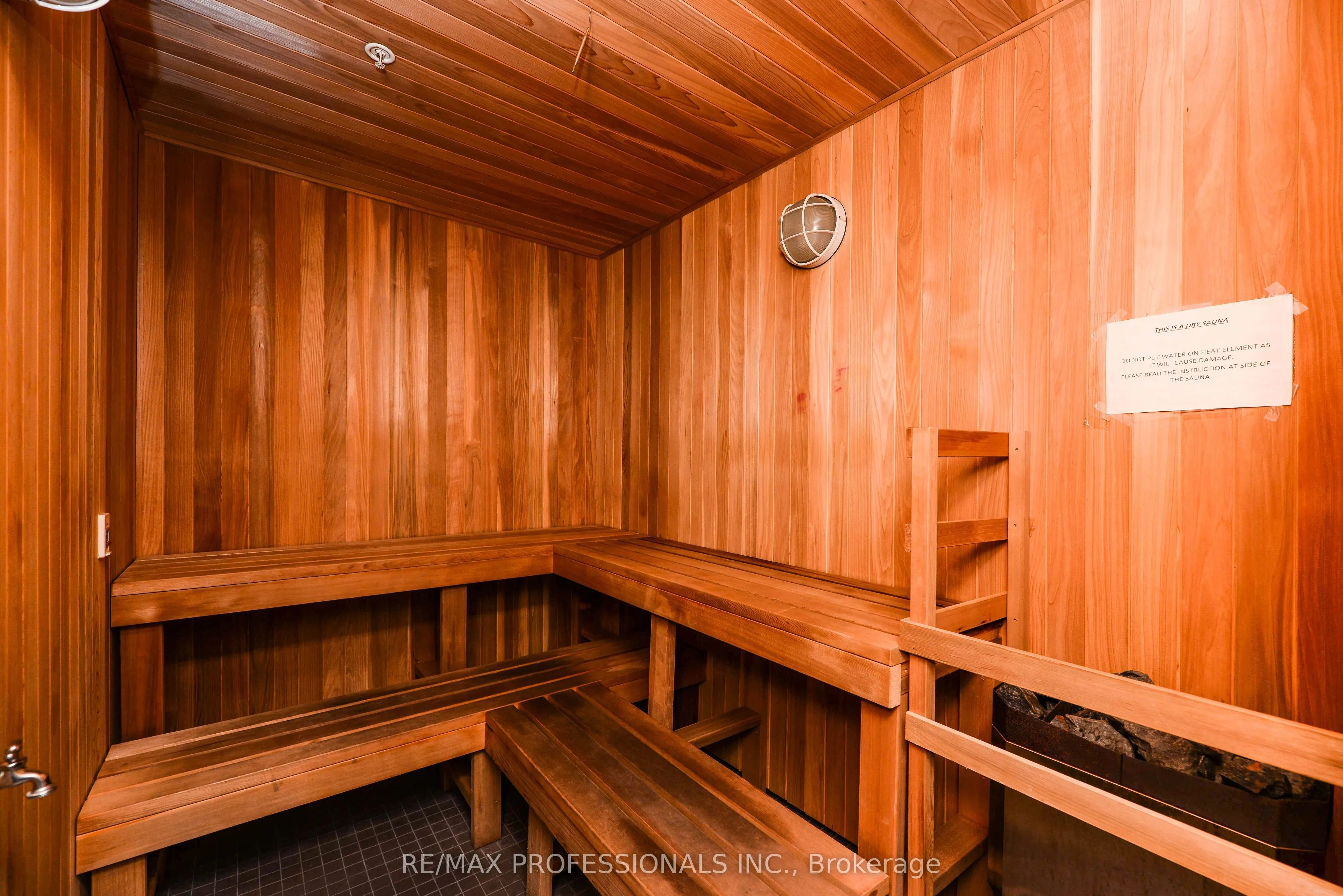9 Valhalla Inn Road, #1205