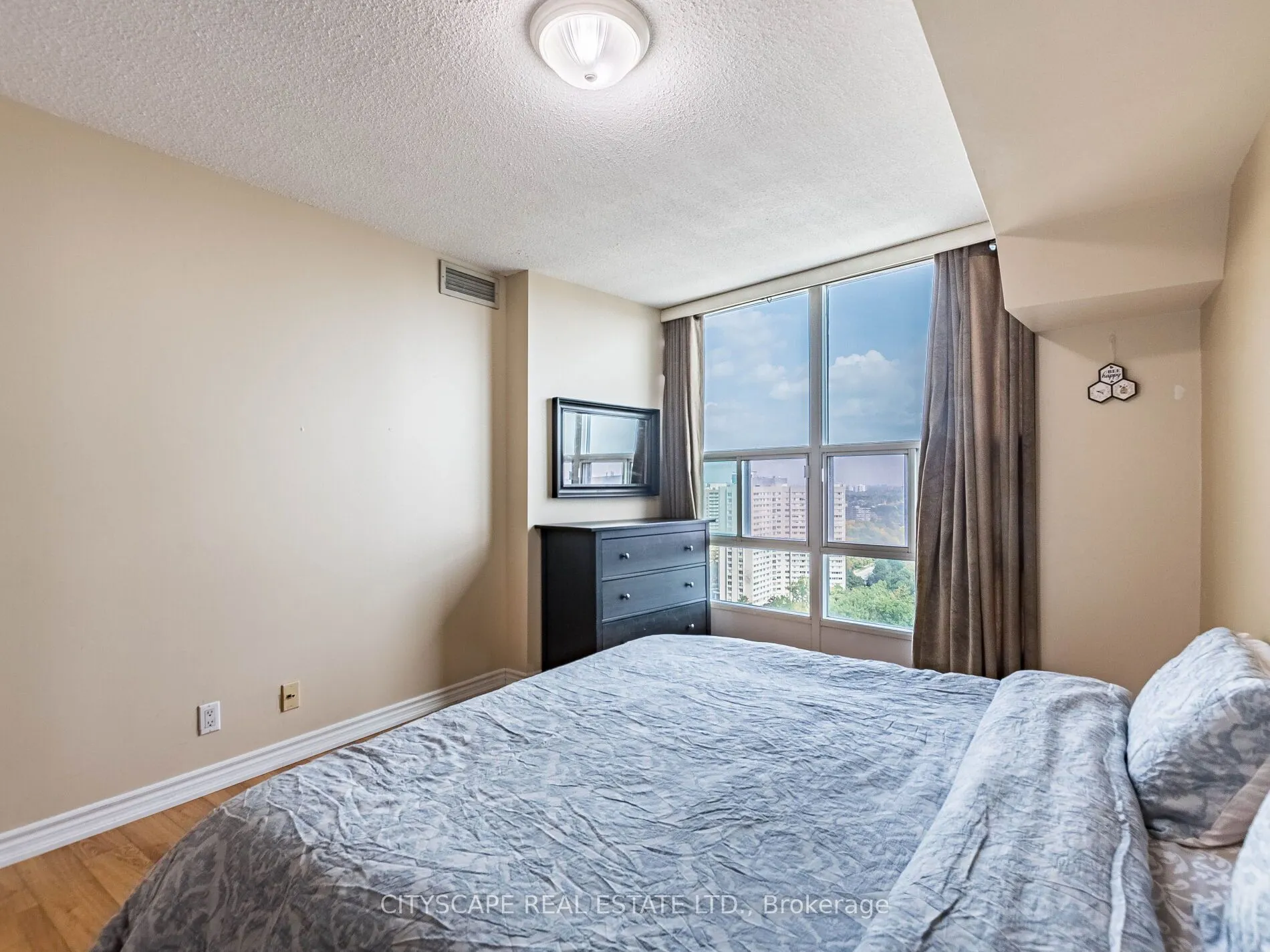 1 Elm Drive W, #2111