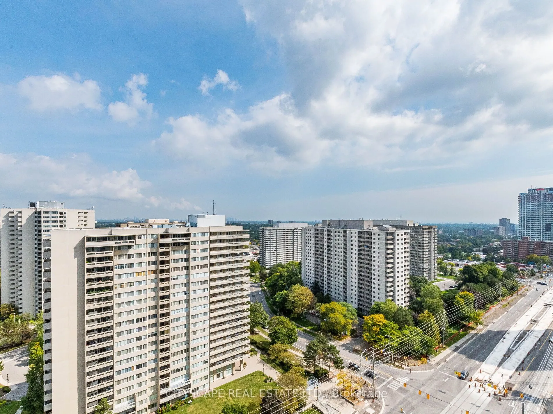 1 Elm Drive W, #2111