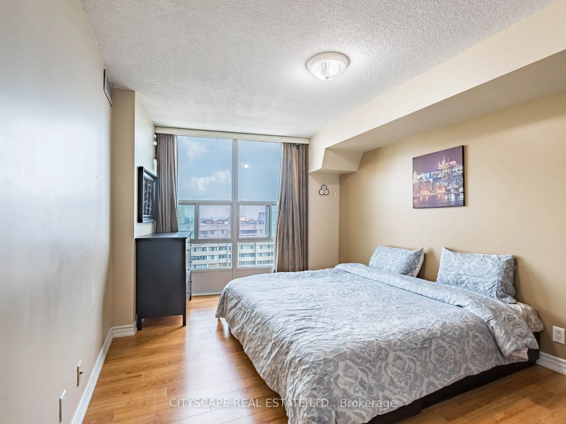 1 Elm Drive W, #2111