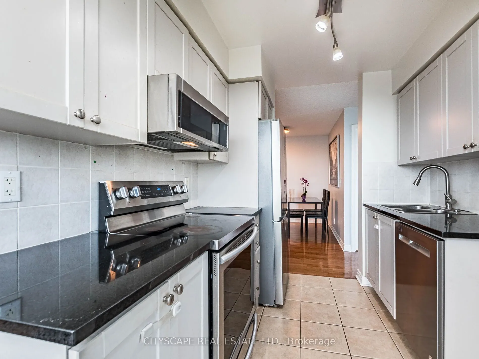 1 Elm Drive W, #2111