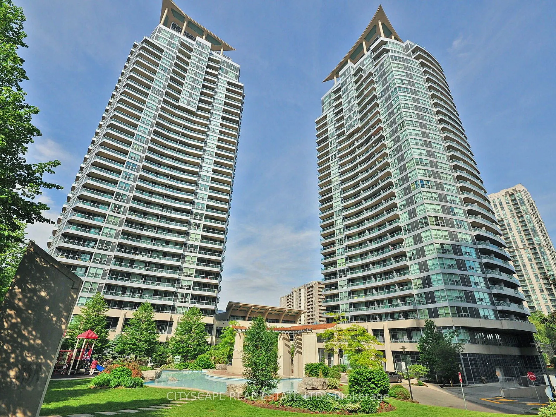 1 Elm Drive W, #2111
