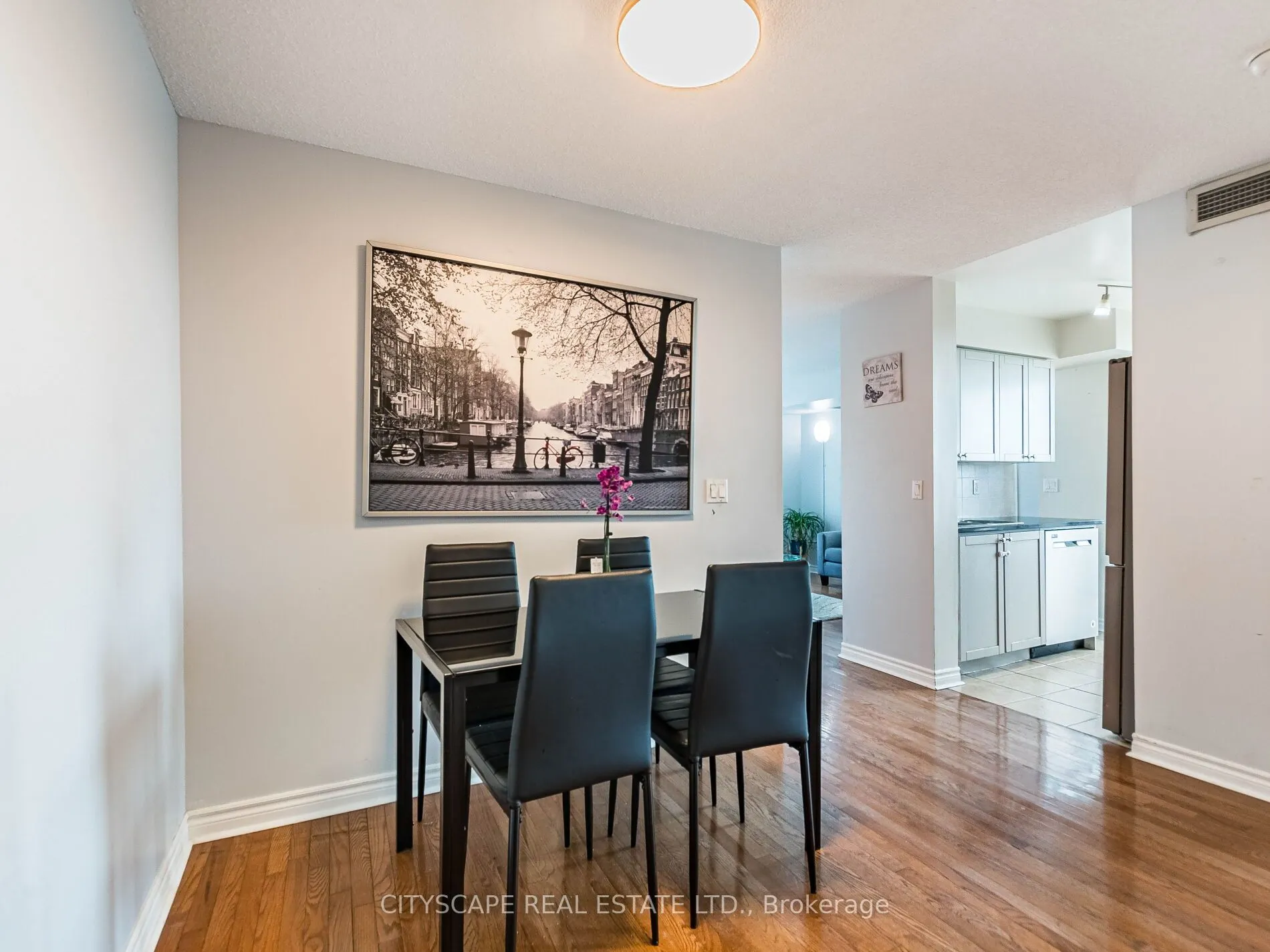 1 Elm Drive W, #2111