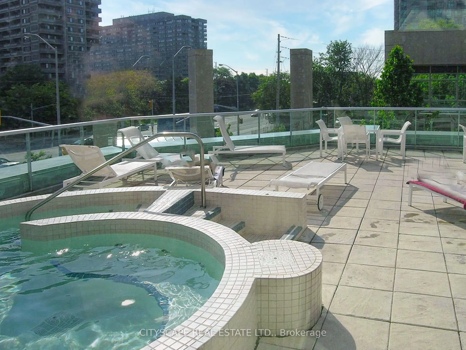 1 Elm Drive W, #2111