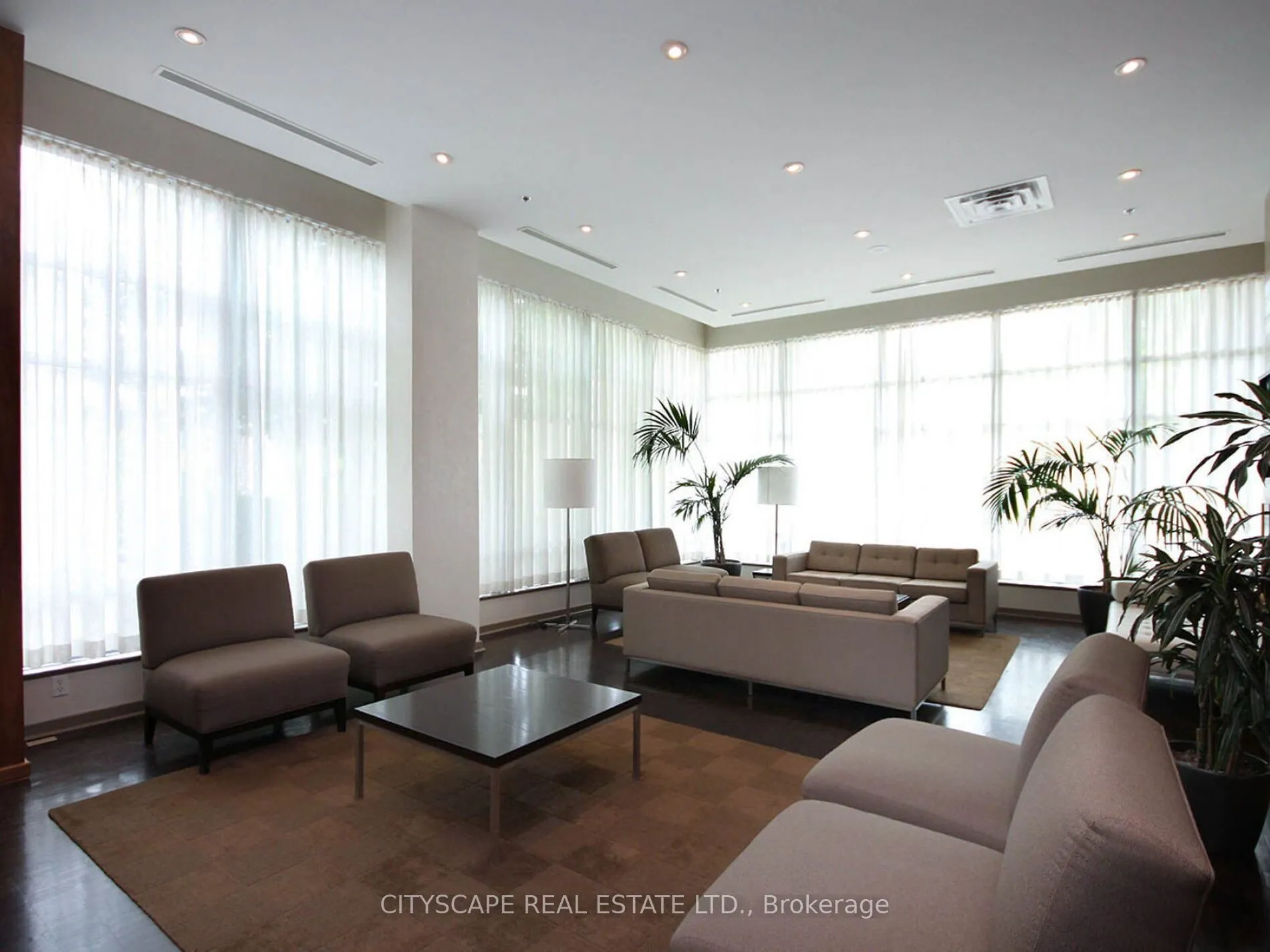 1 Elm Drive W, #2111