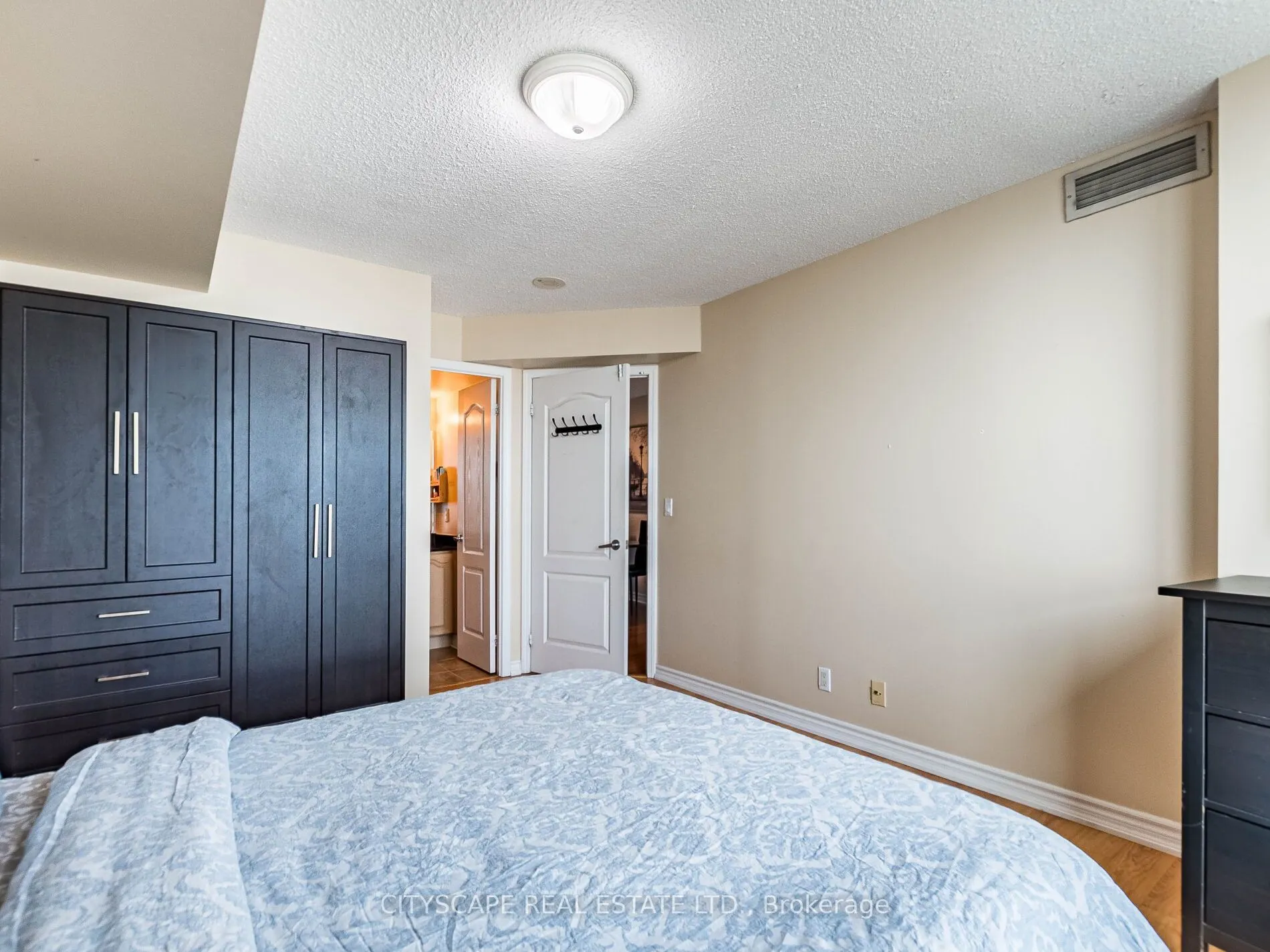 1 Elm Drive W, #2111
