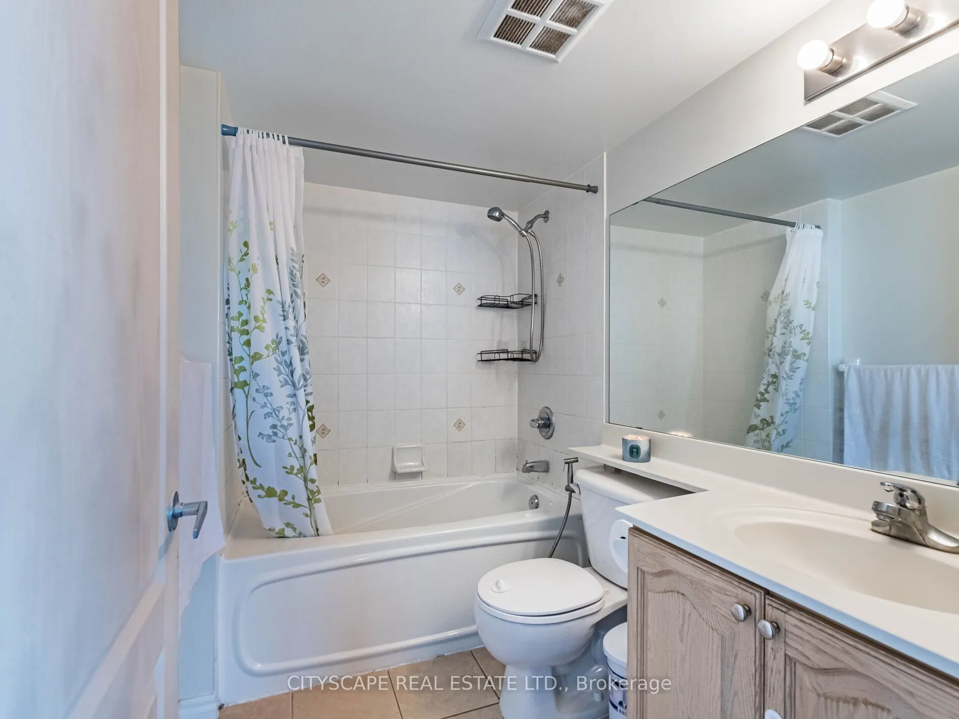 1 Elm Drive W, #2111