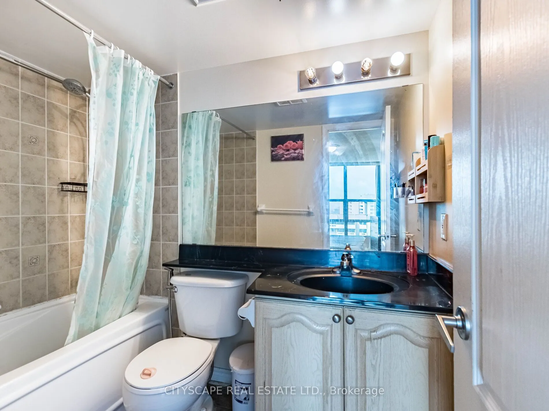 1 Elm Drive W, #2111