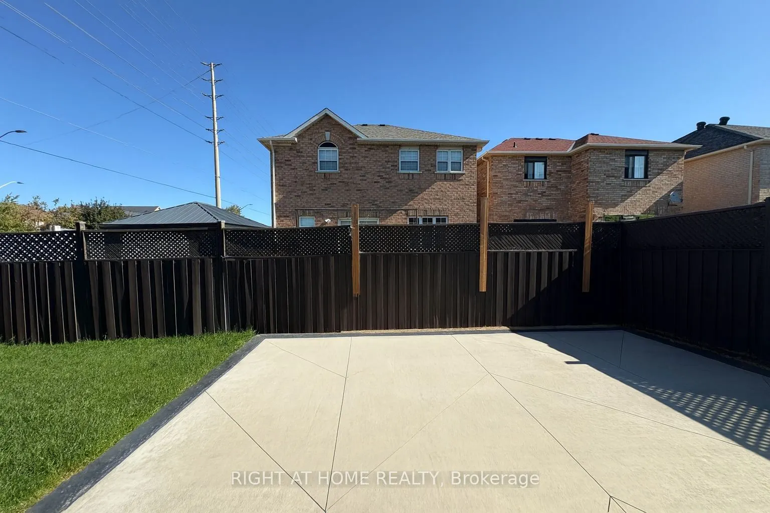 3906 Thomas Street