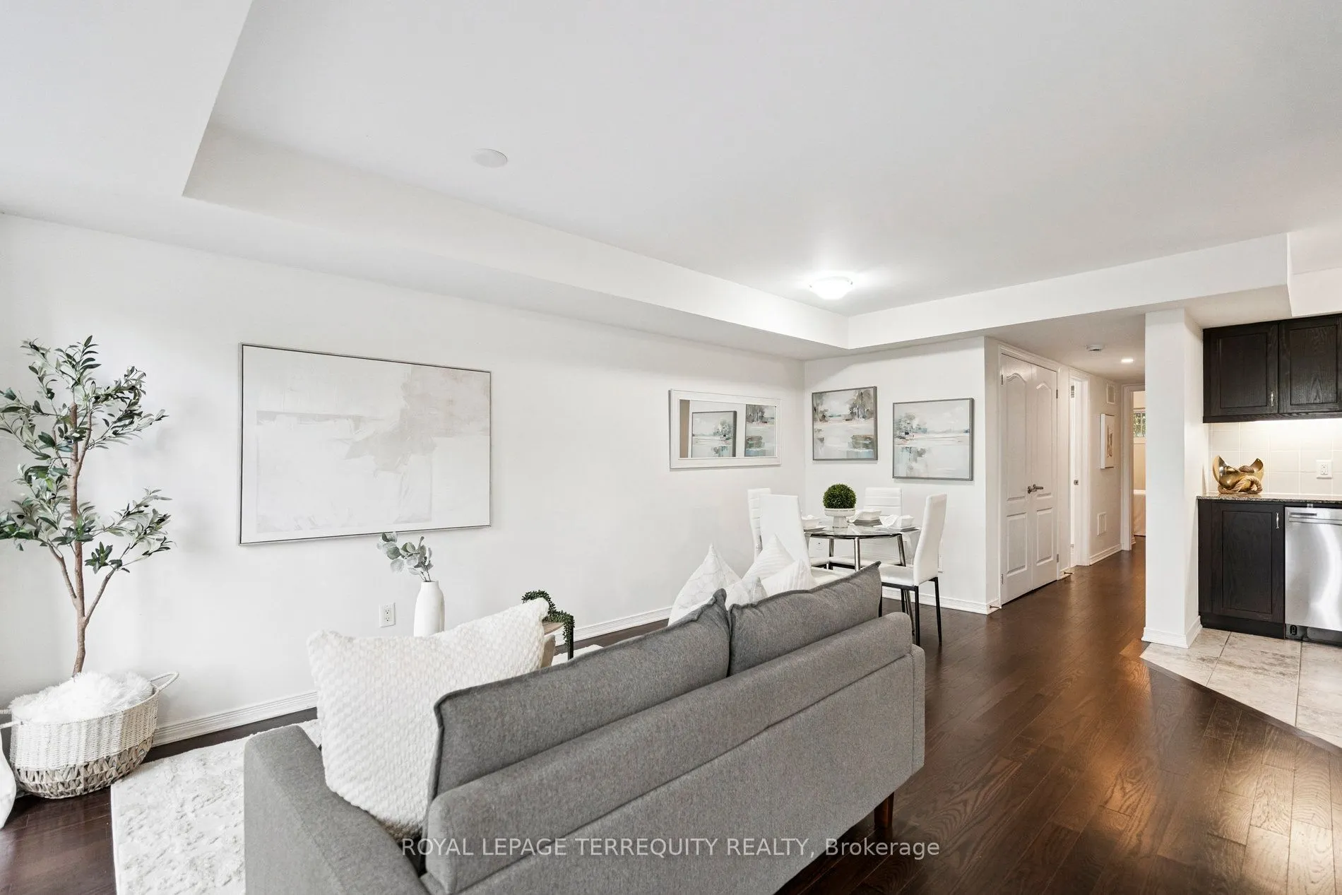 2441 Greenwich Drive, #37