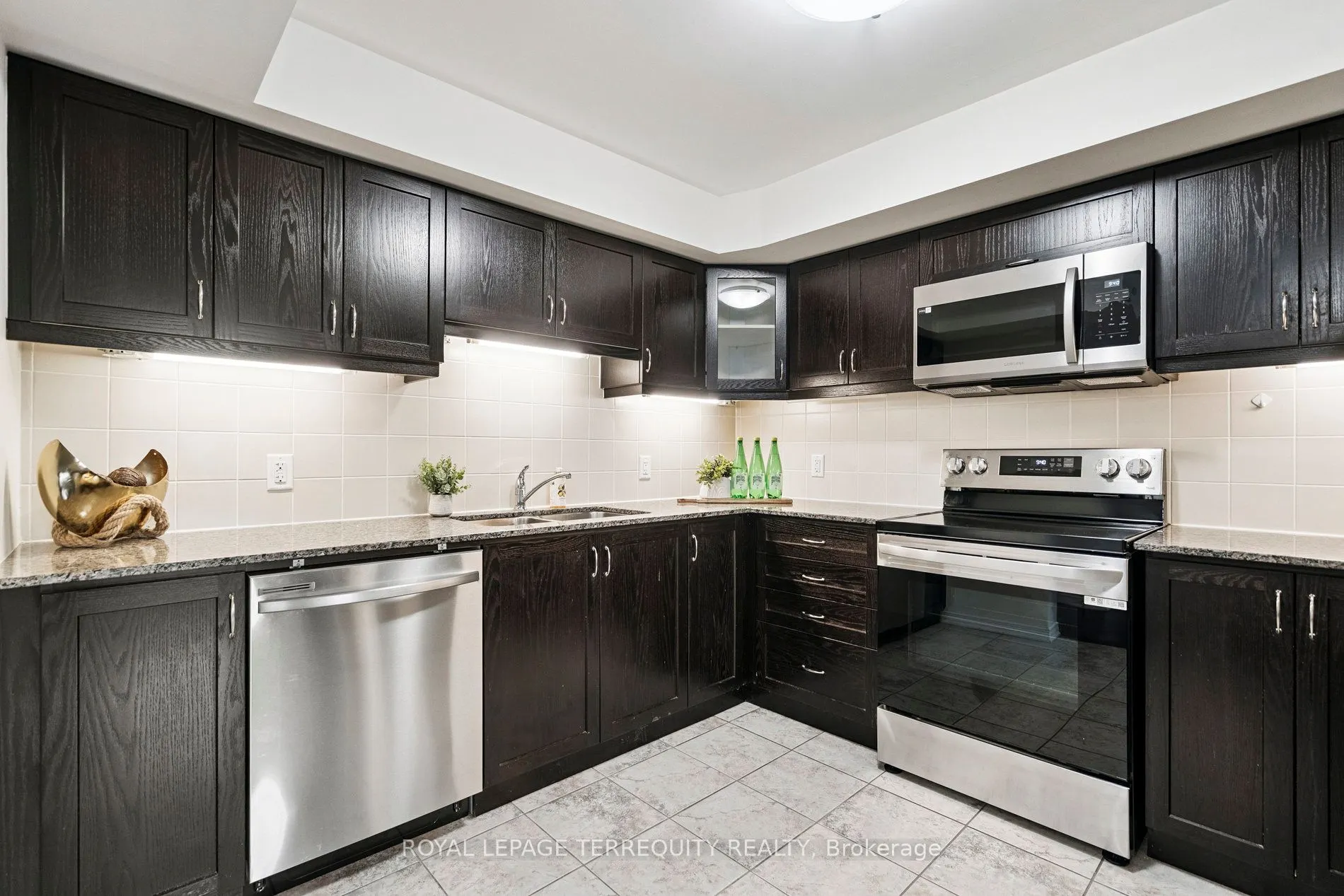 2441 Greenwich Drive, #37