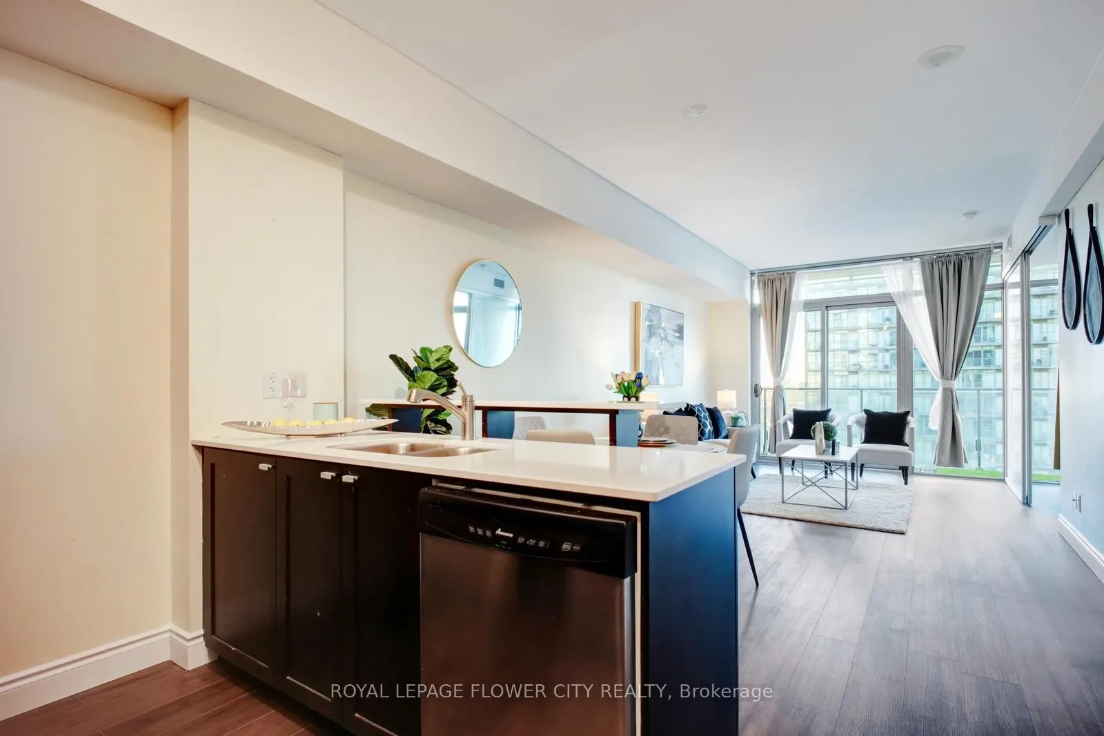 103 The Queensway Avenue, #2407