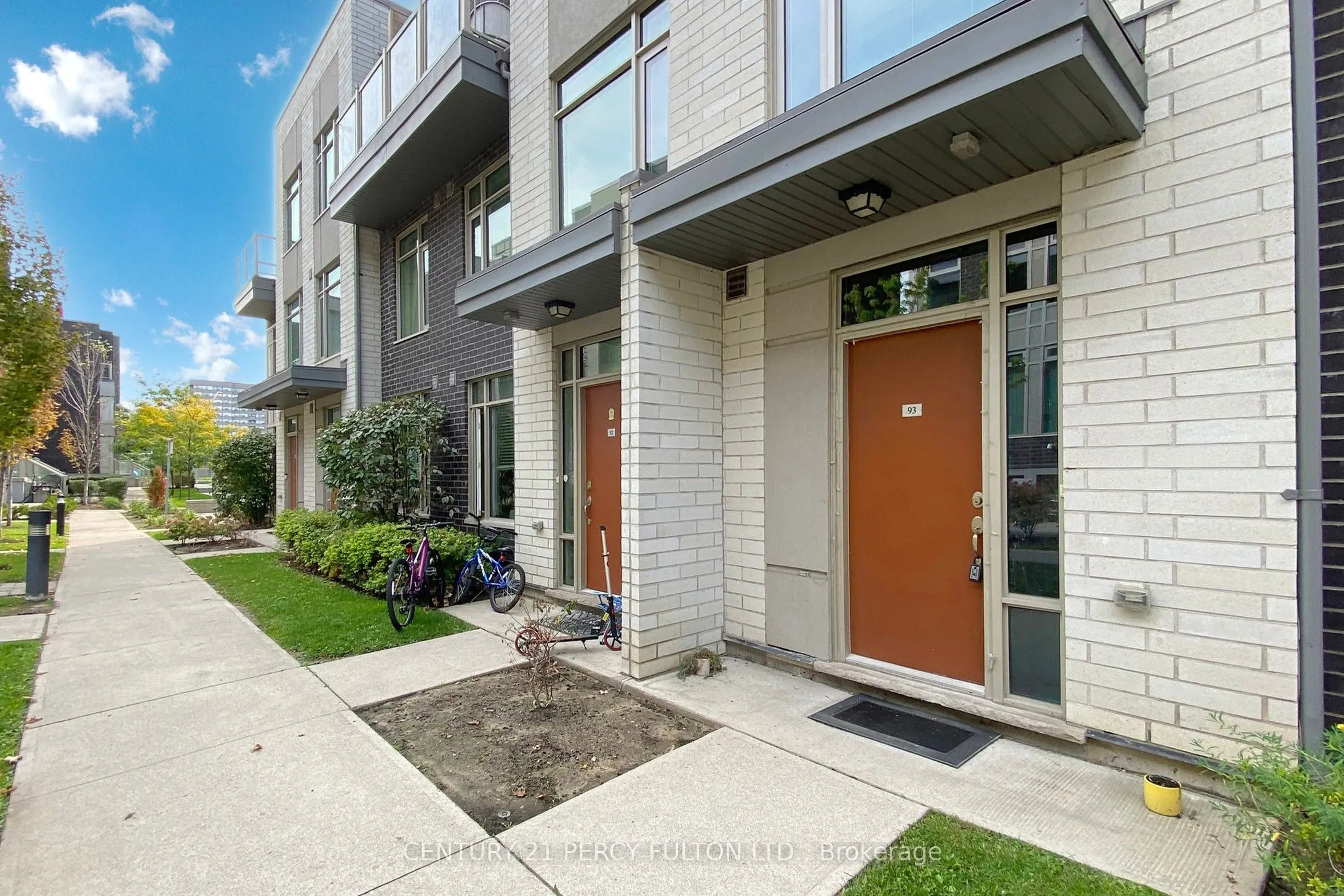 15 Applewood Lane, #93