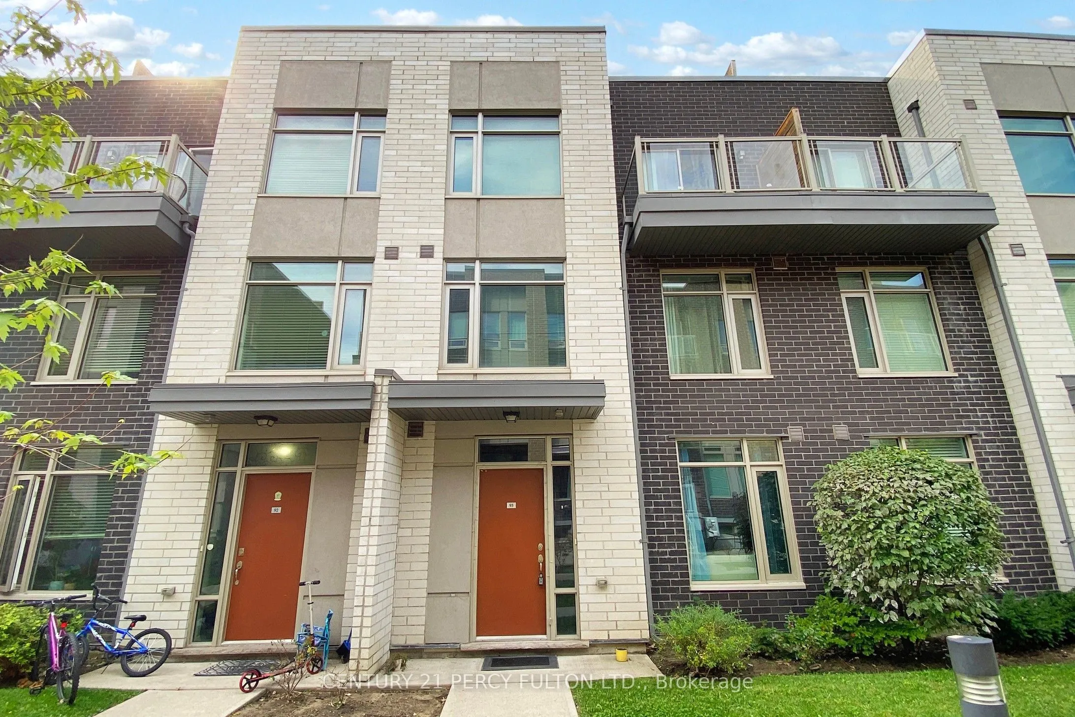 15 Applewood Lane, #93