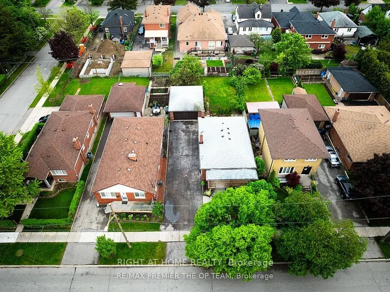 61 McAdam Avenue, #Upper