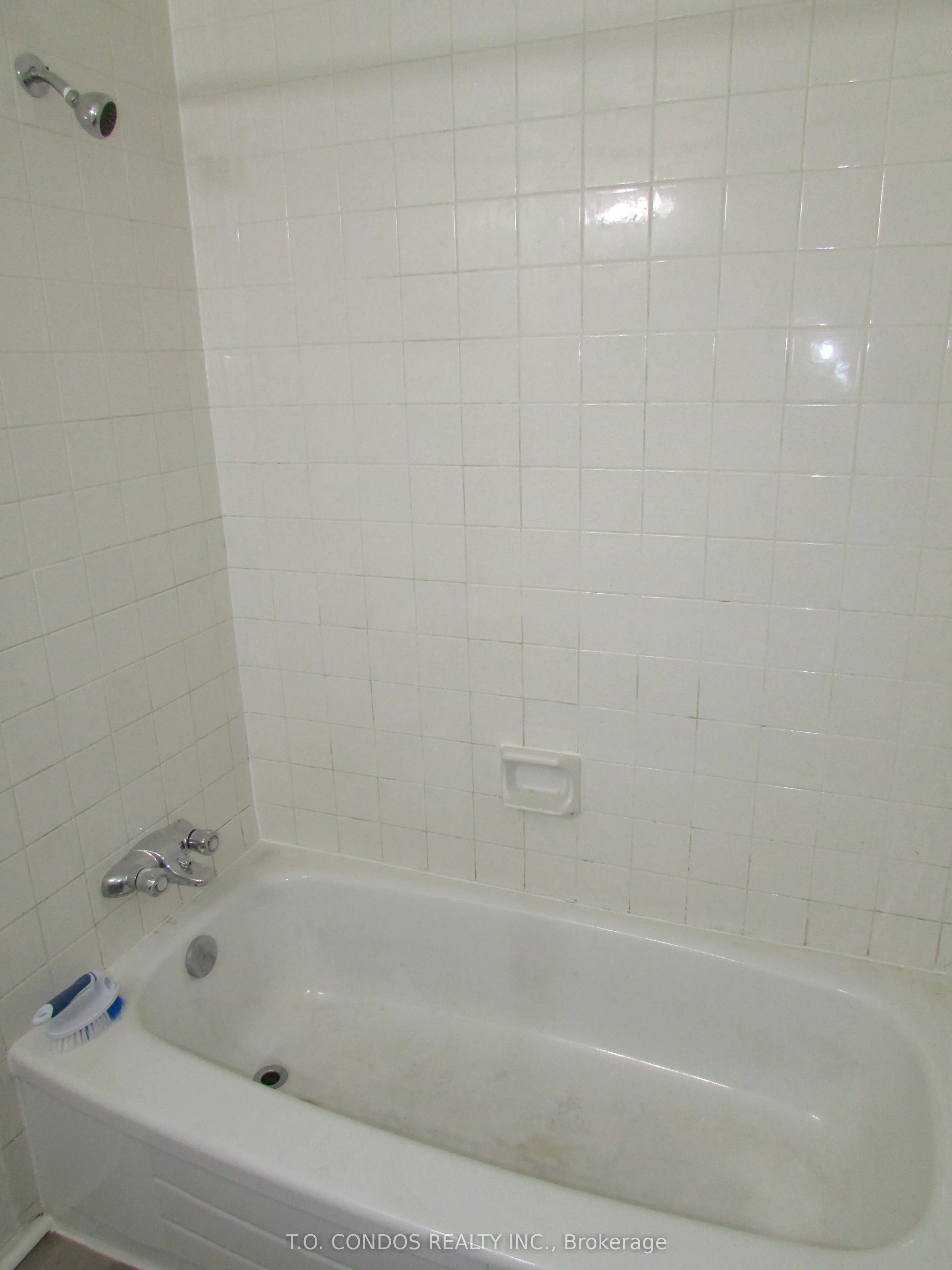 2001 Bonnymede Drive, #213
