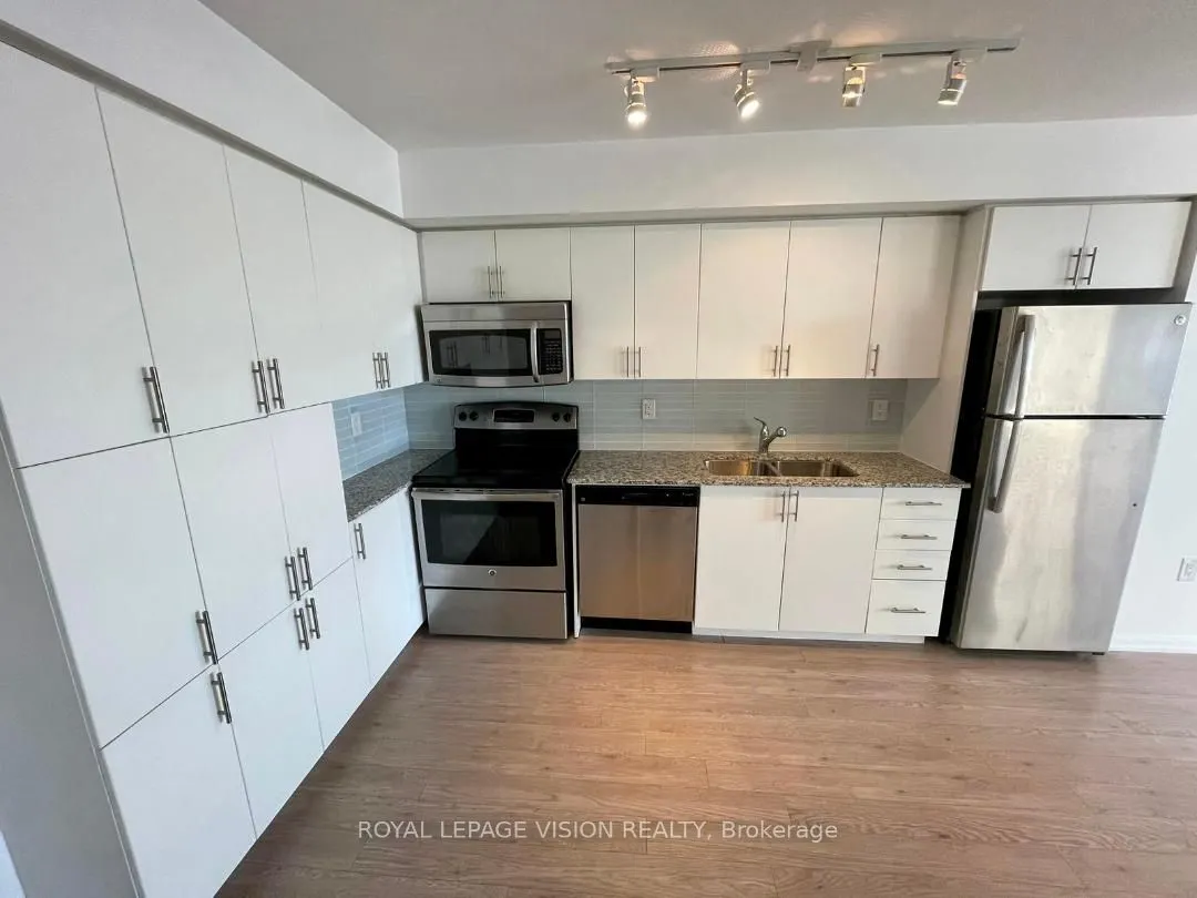 830 Lawrence Avenue W, #1401