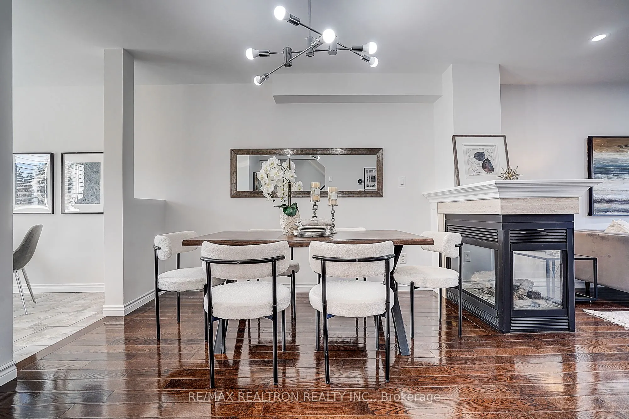 2543 Gill Crescent