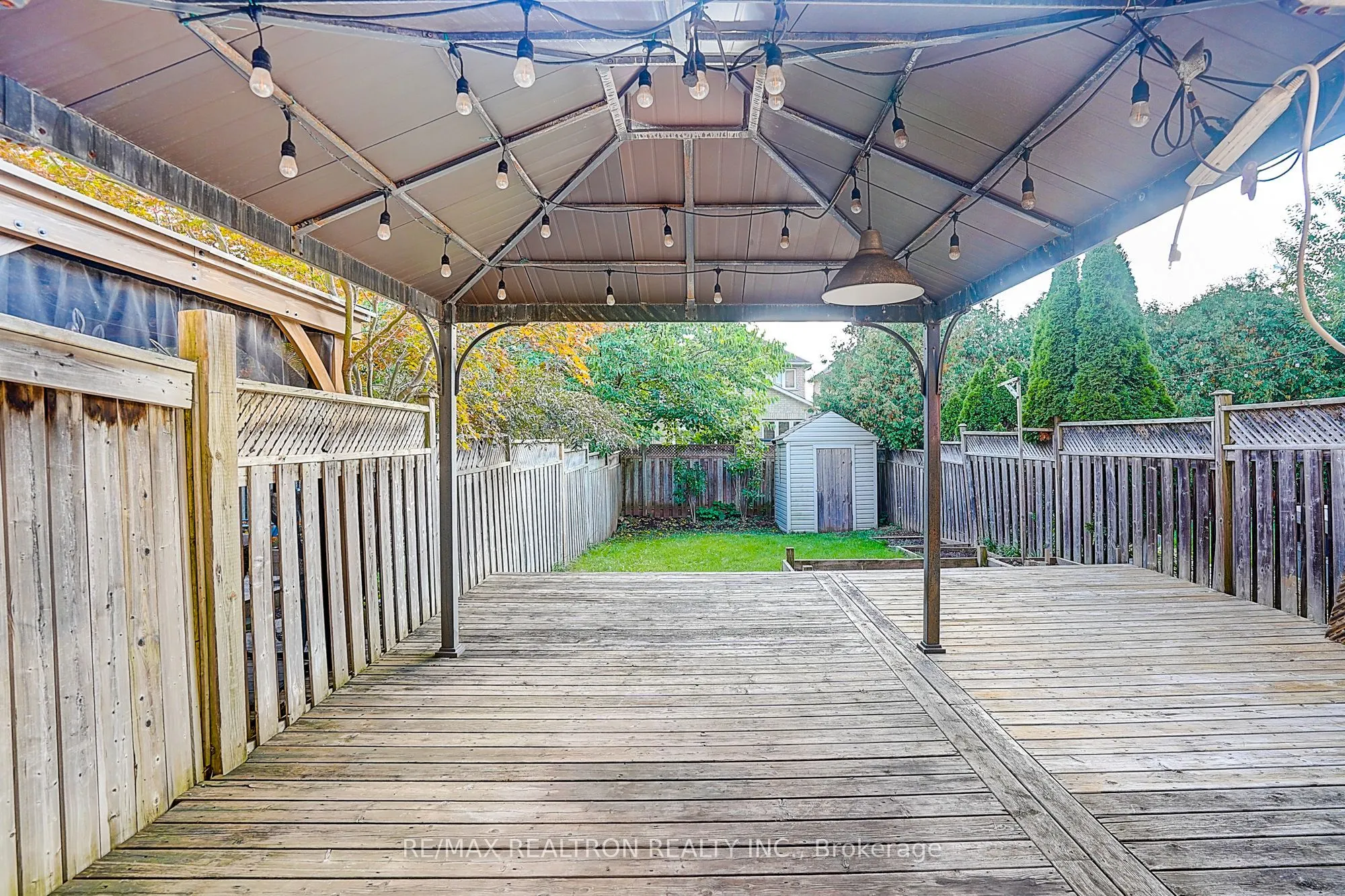 2543 Gill Crescent