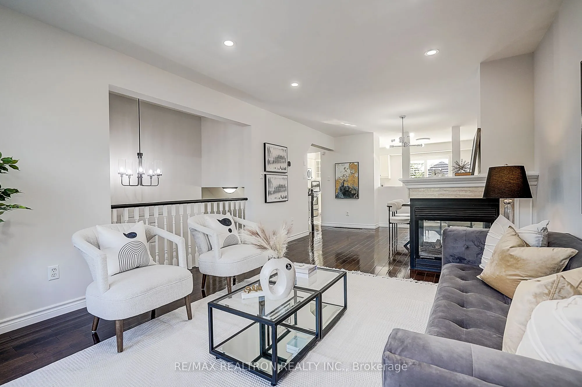 2543 Gill Crescent