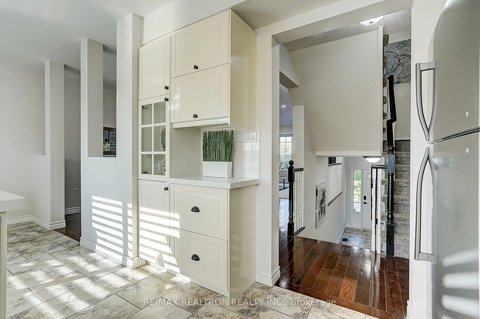 2543 Gill Crescent