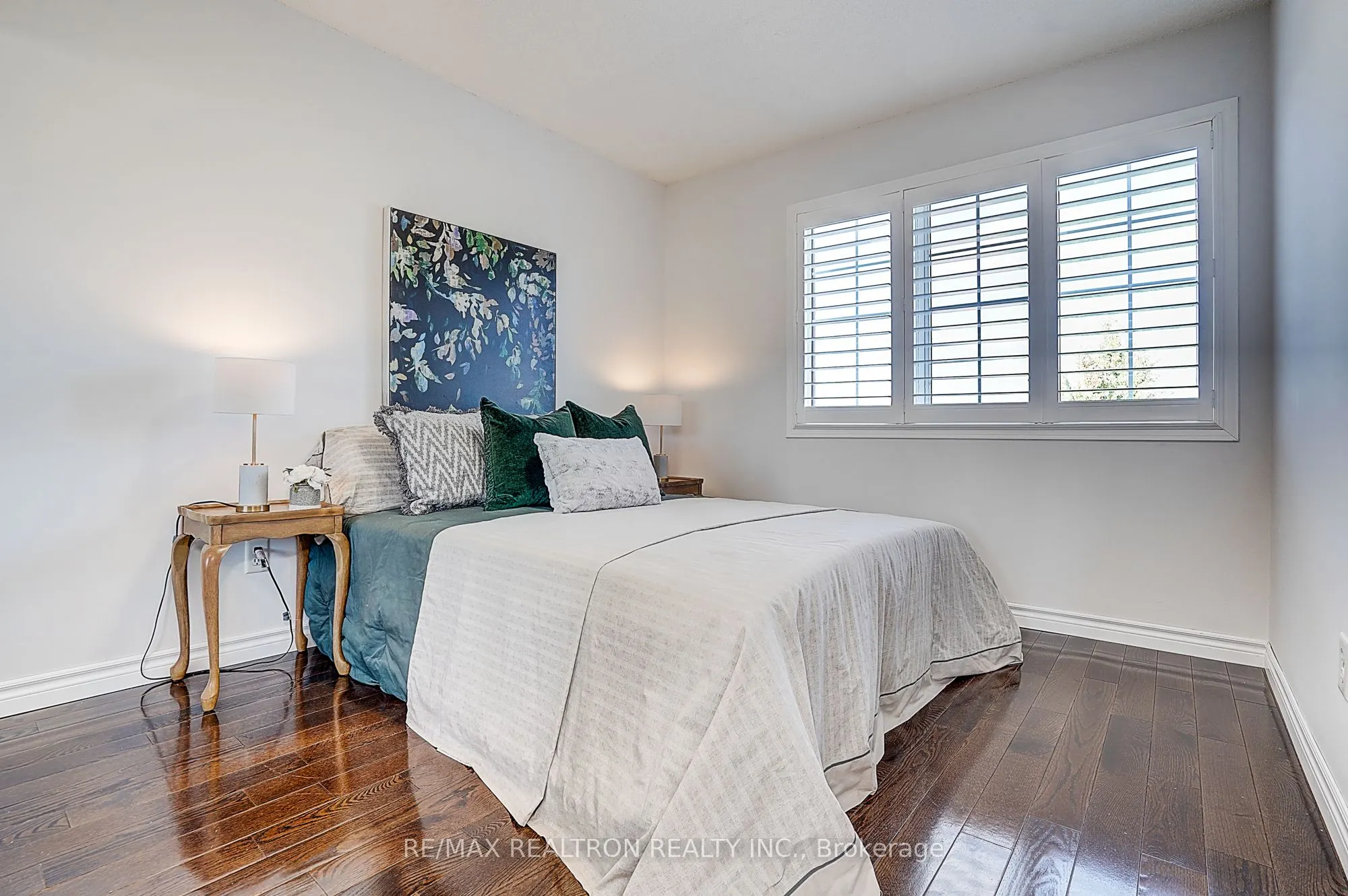 2543 Gill Crescent