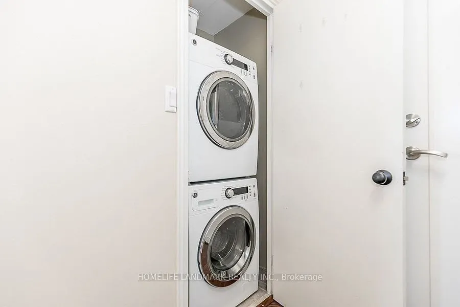 2261 Lakeshore Boulevard W, #1002
