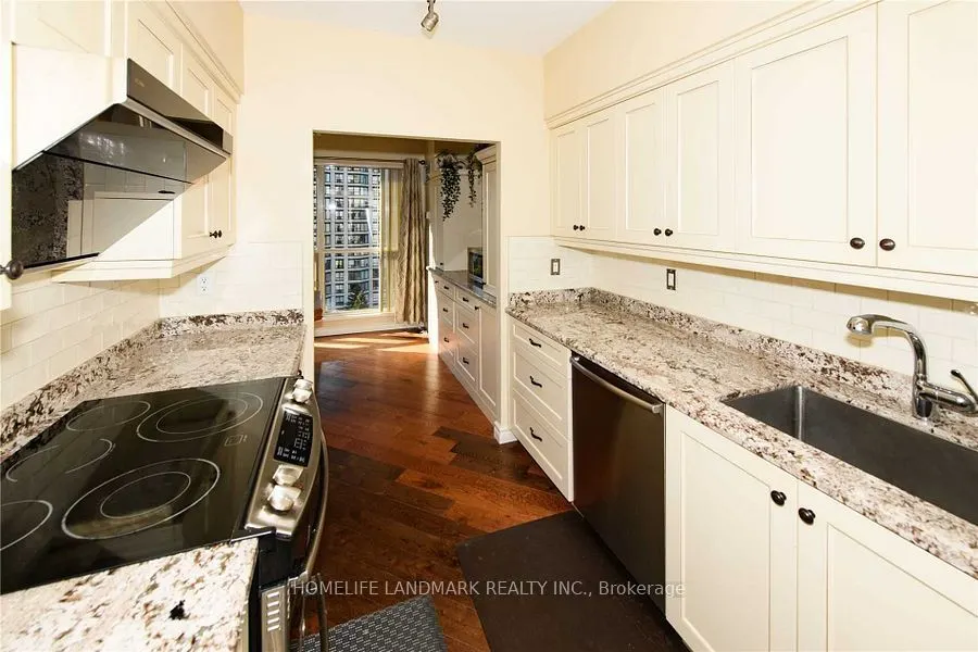 2261 Lakeshore Boulevard W, #1002