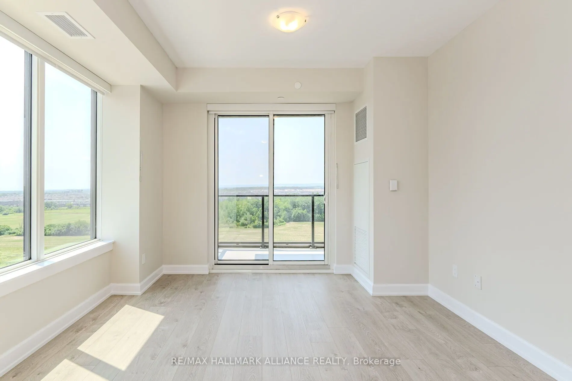 3220 William Coltson Avenue, #1105
