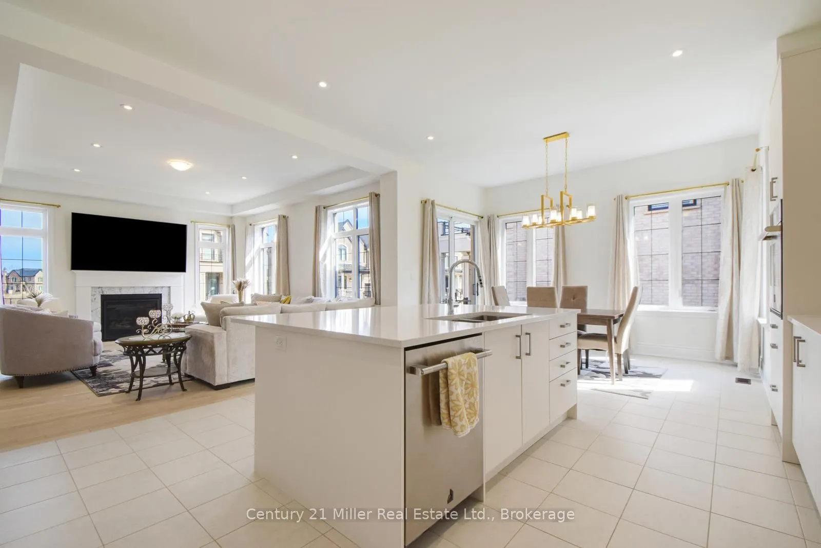 2368 Edward Leaver Trail