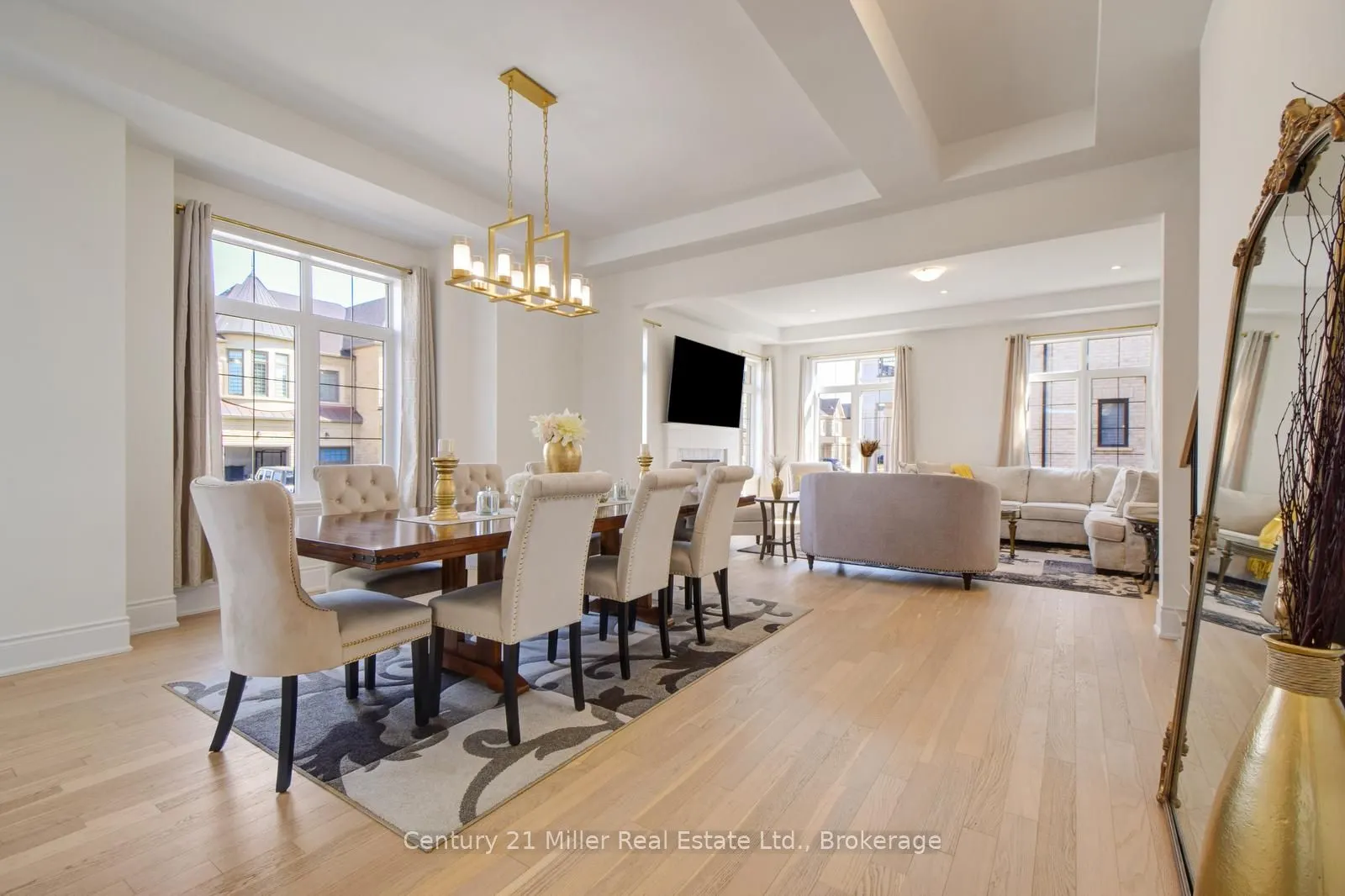 2368 Edward Leaver Trail