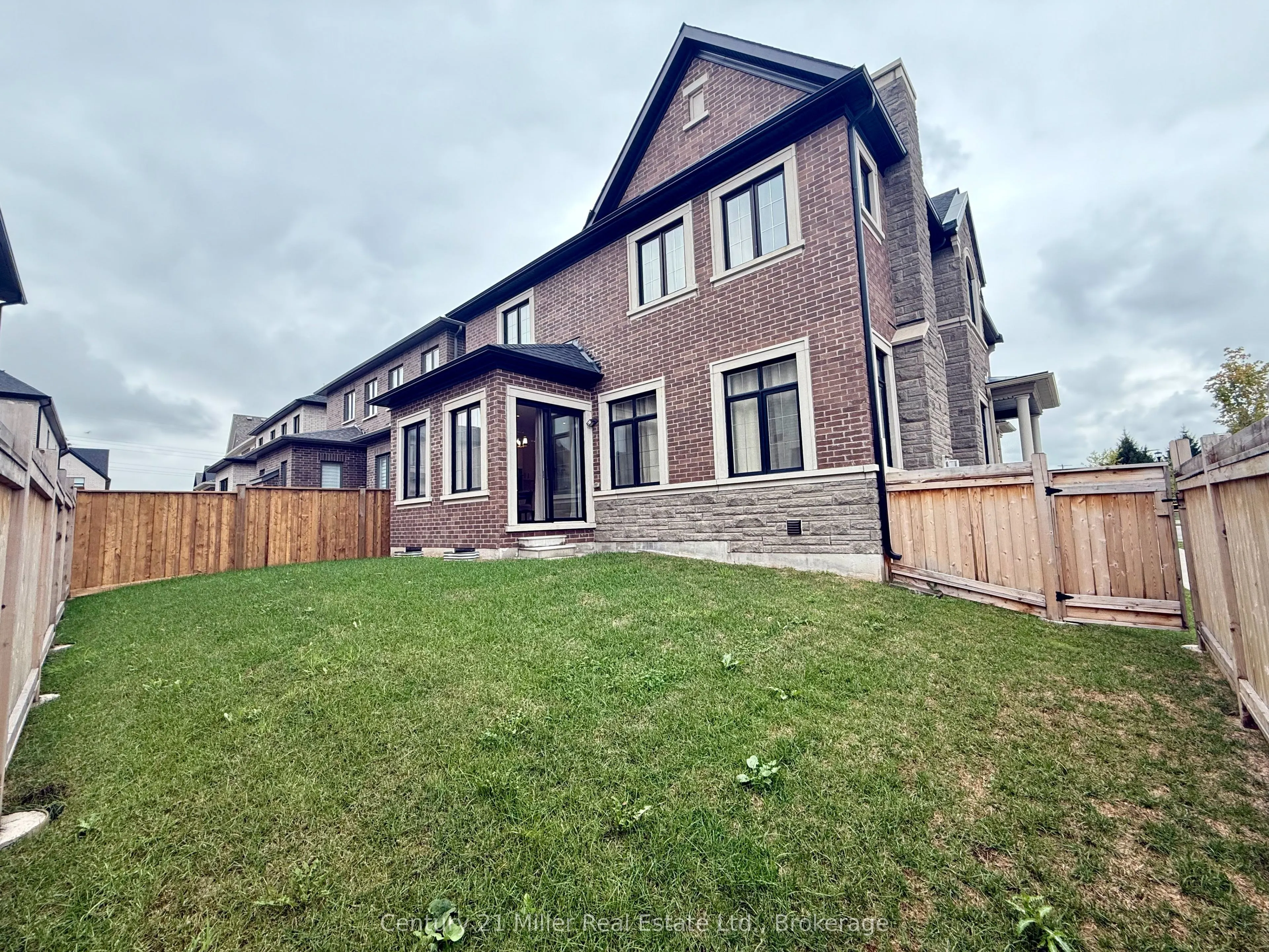 2368 Edward Leaver Trail