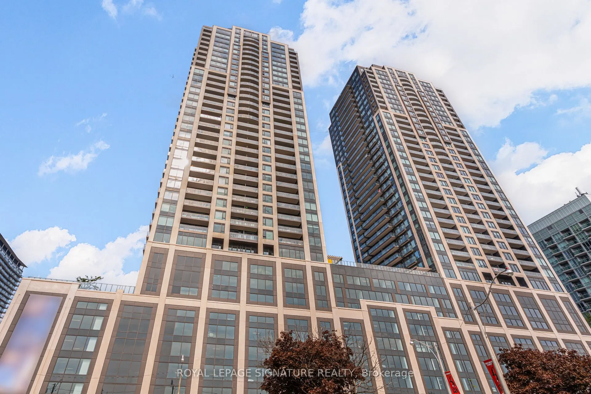 1928 Lakeshore Boulevard W, #3805