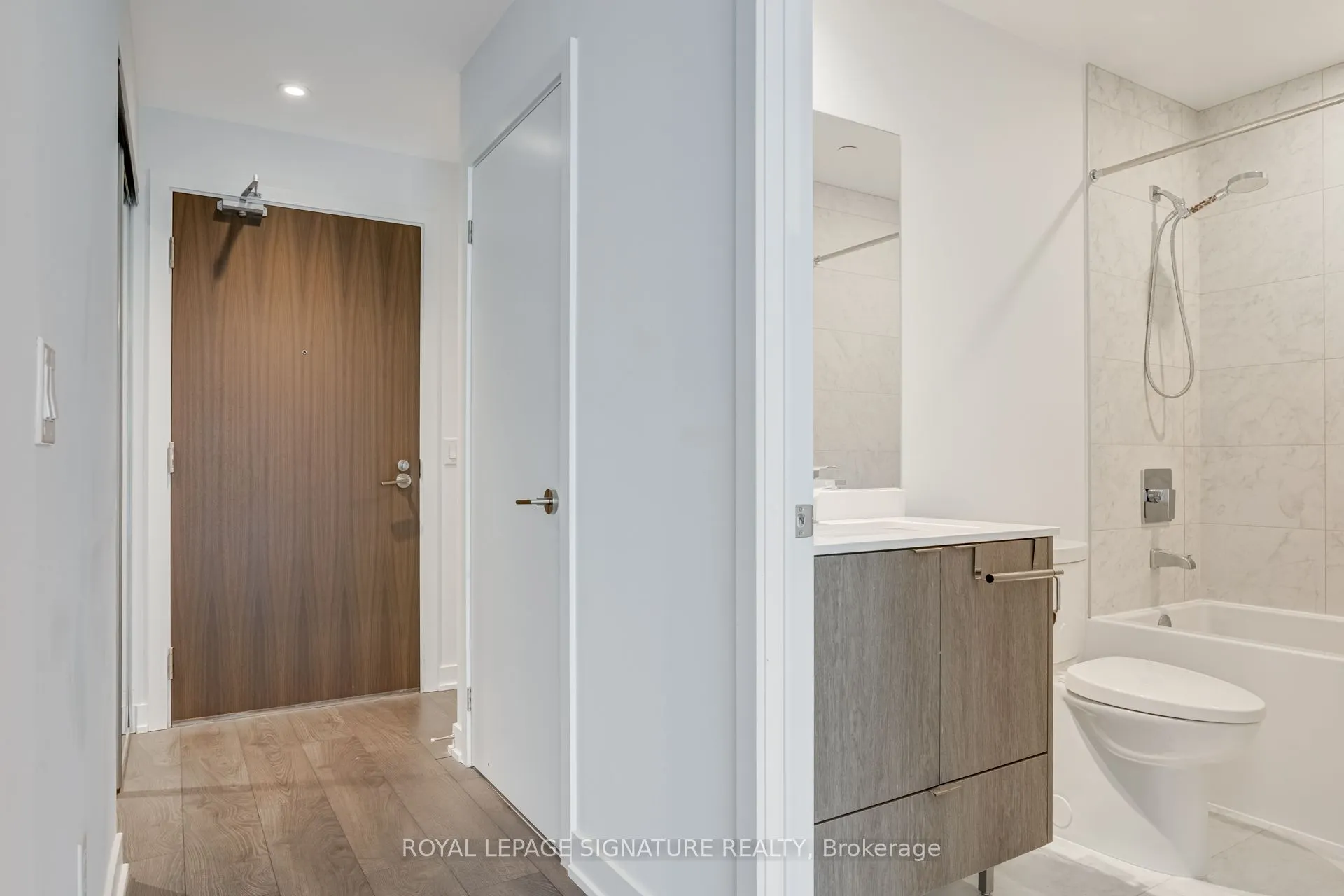 1928 Lakeshore Boulevard W, #3805