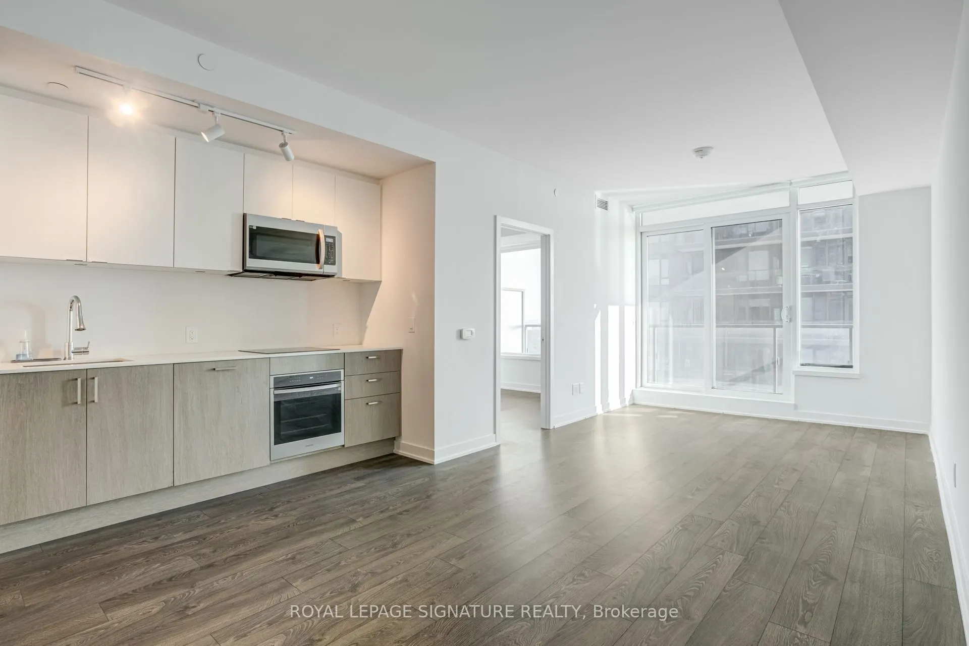 1928 Lakeshore Boulevard W, #3805