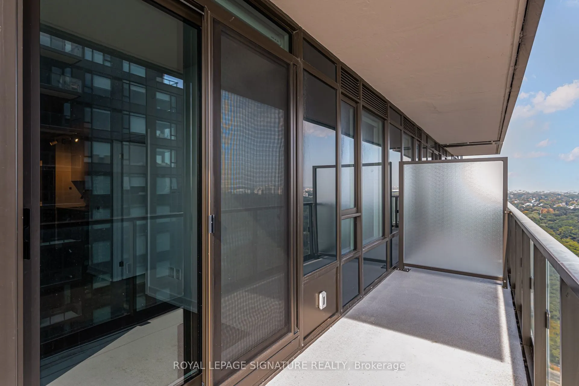 1928 Lakeshore Boulevard W, #3805