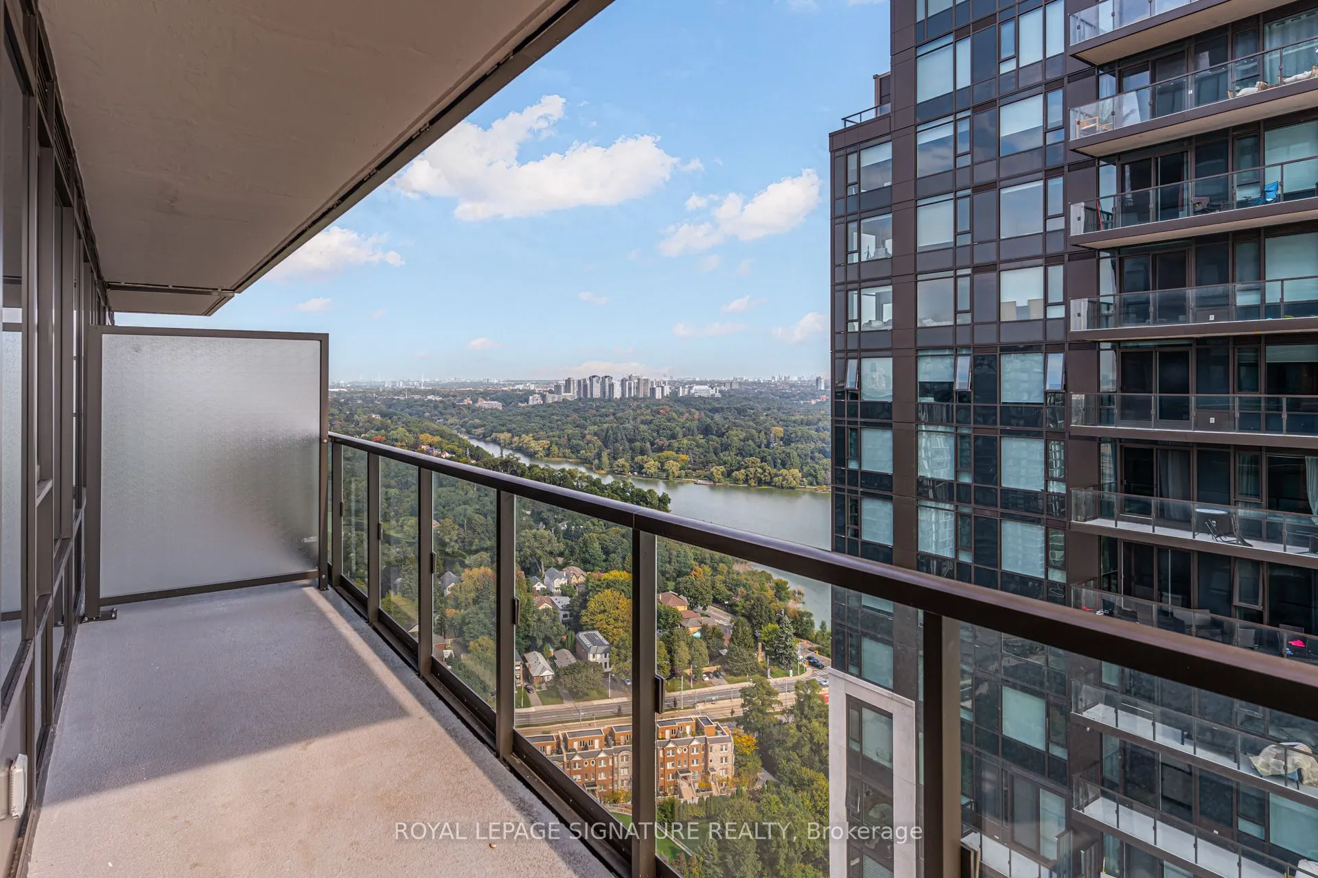 1928 Lakeshore Boulevard W, #3805