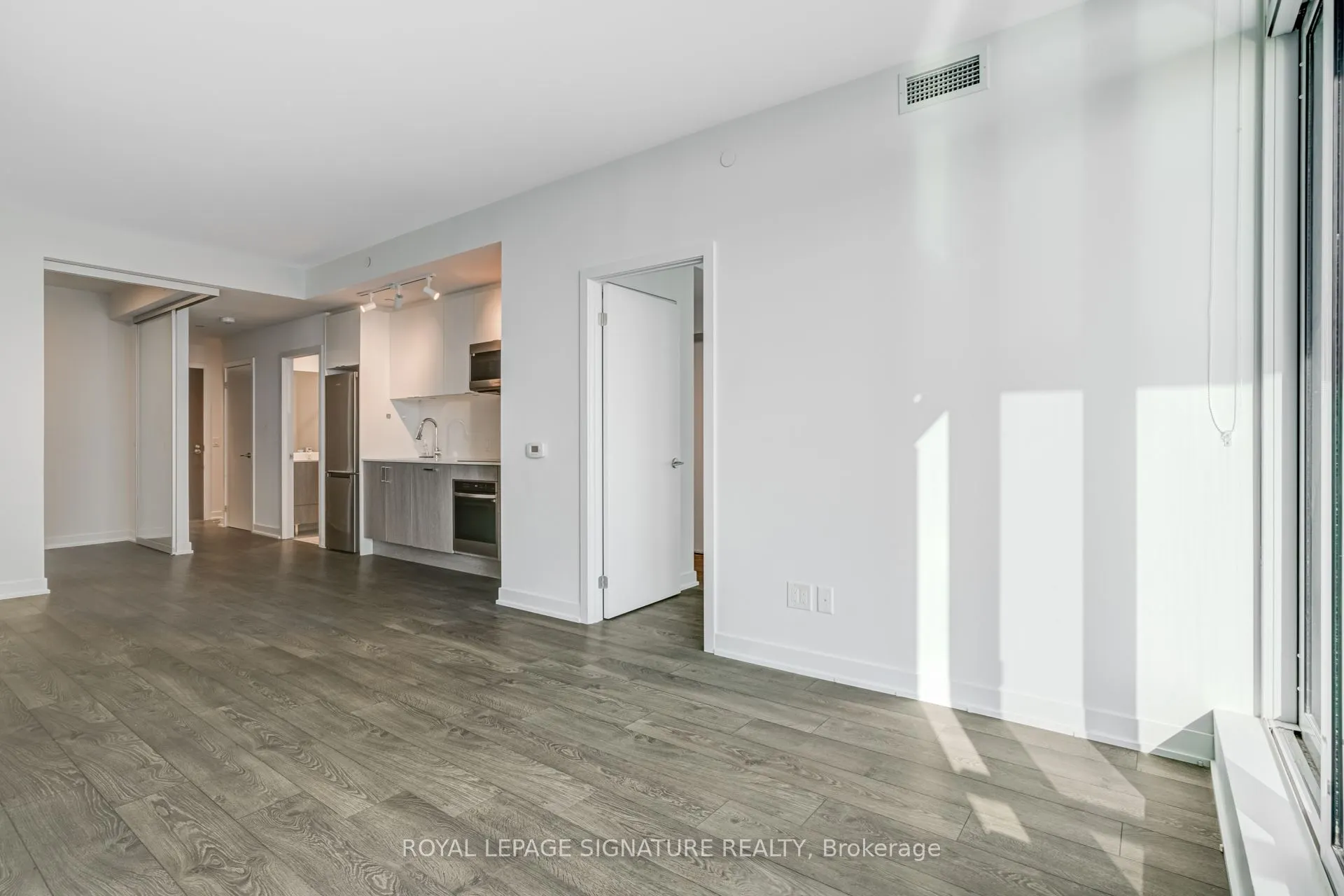 1928 Lakeshore Boulevard W, #3805