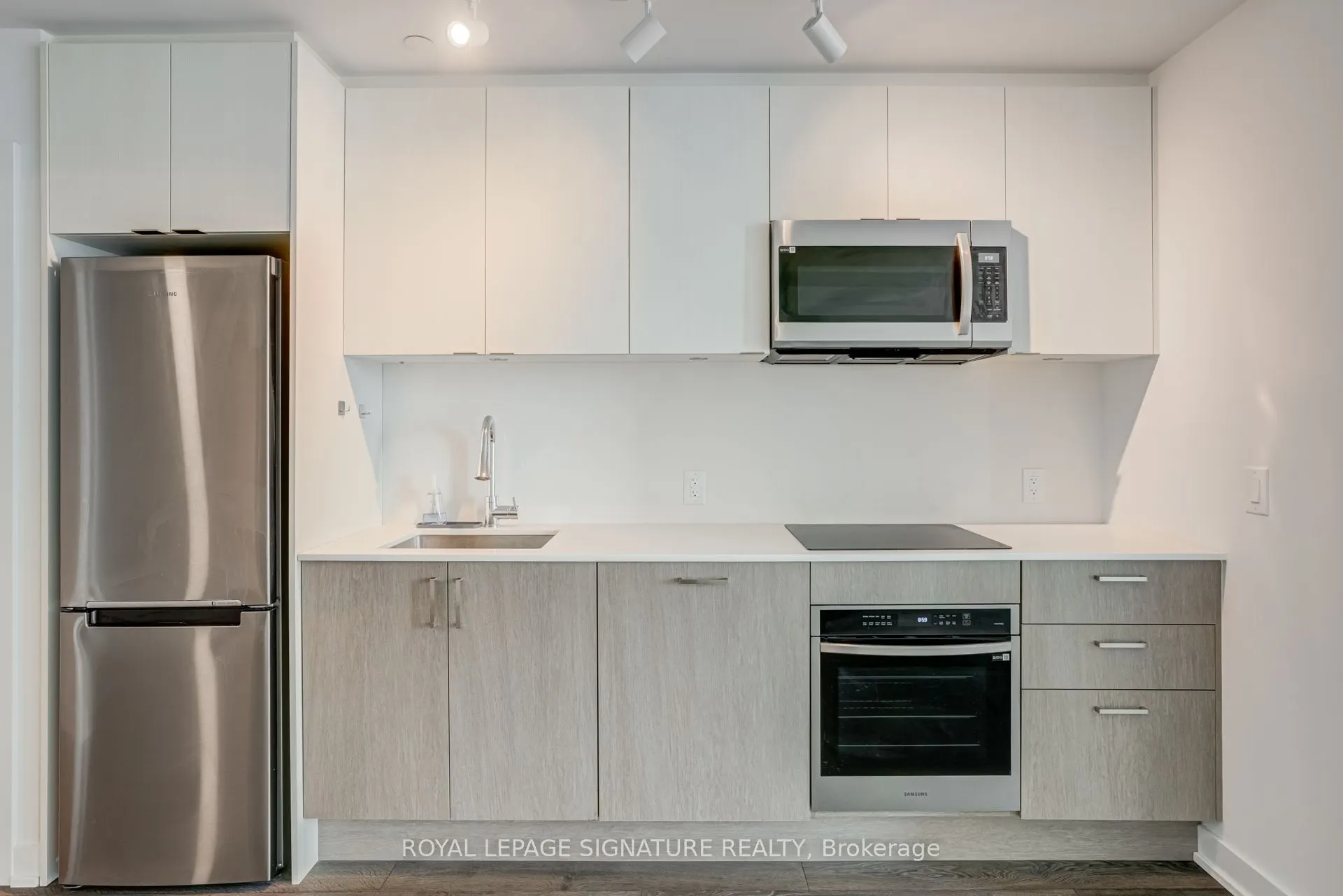 1928 Lakeshore Boulevard W, #3805
