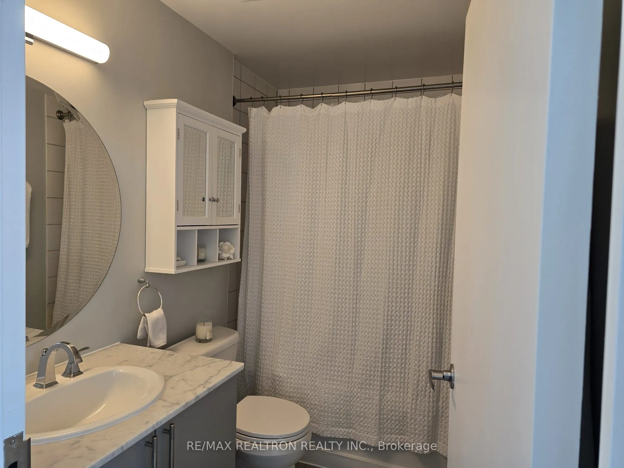 1001 Roselawn Avenue, #328