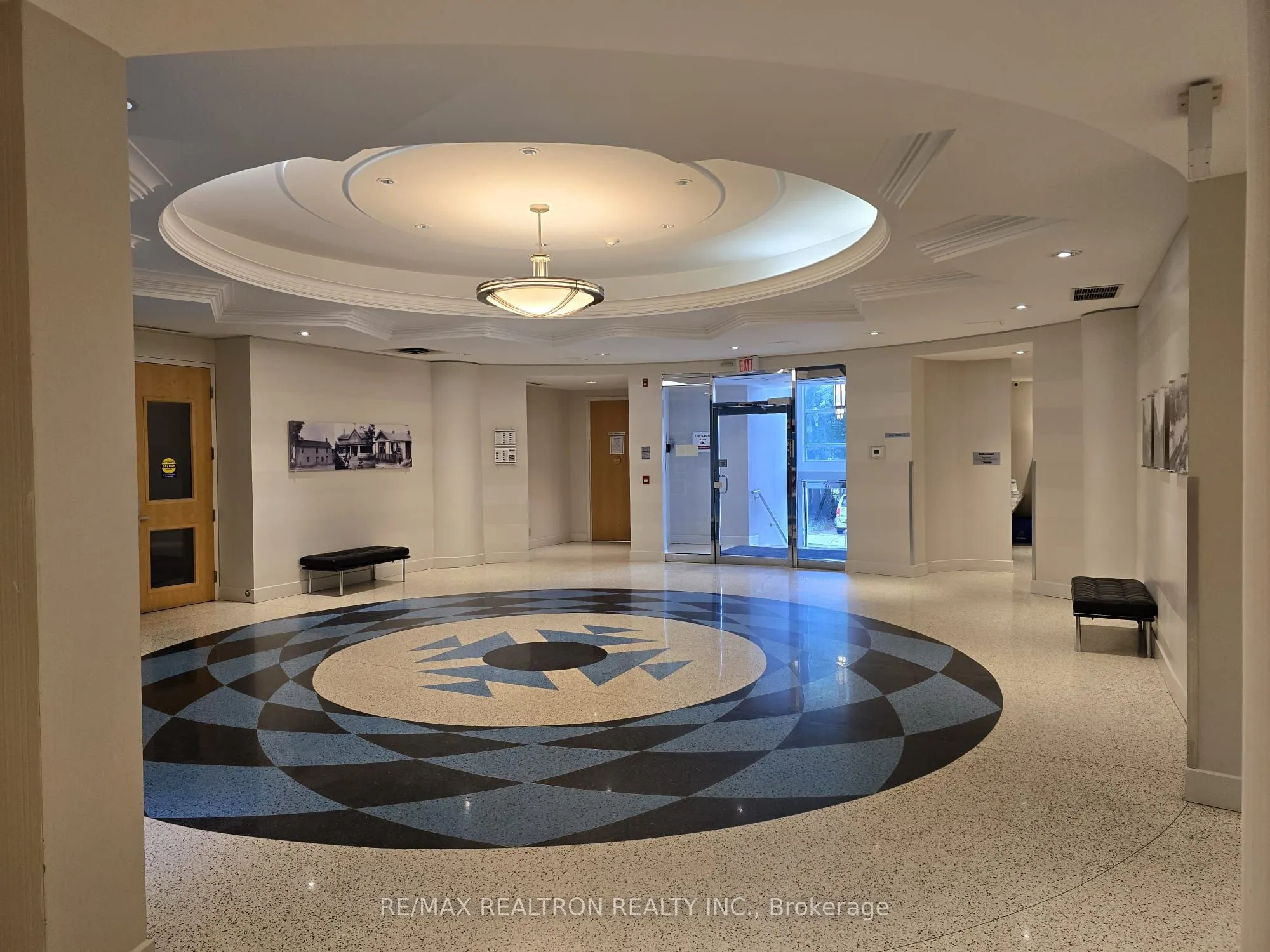 1001 Roselawn Avenue, #328