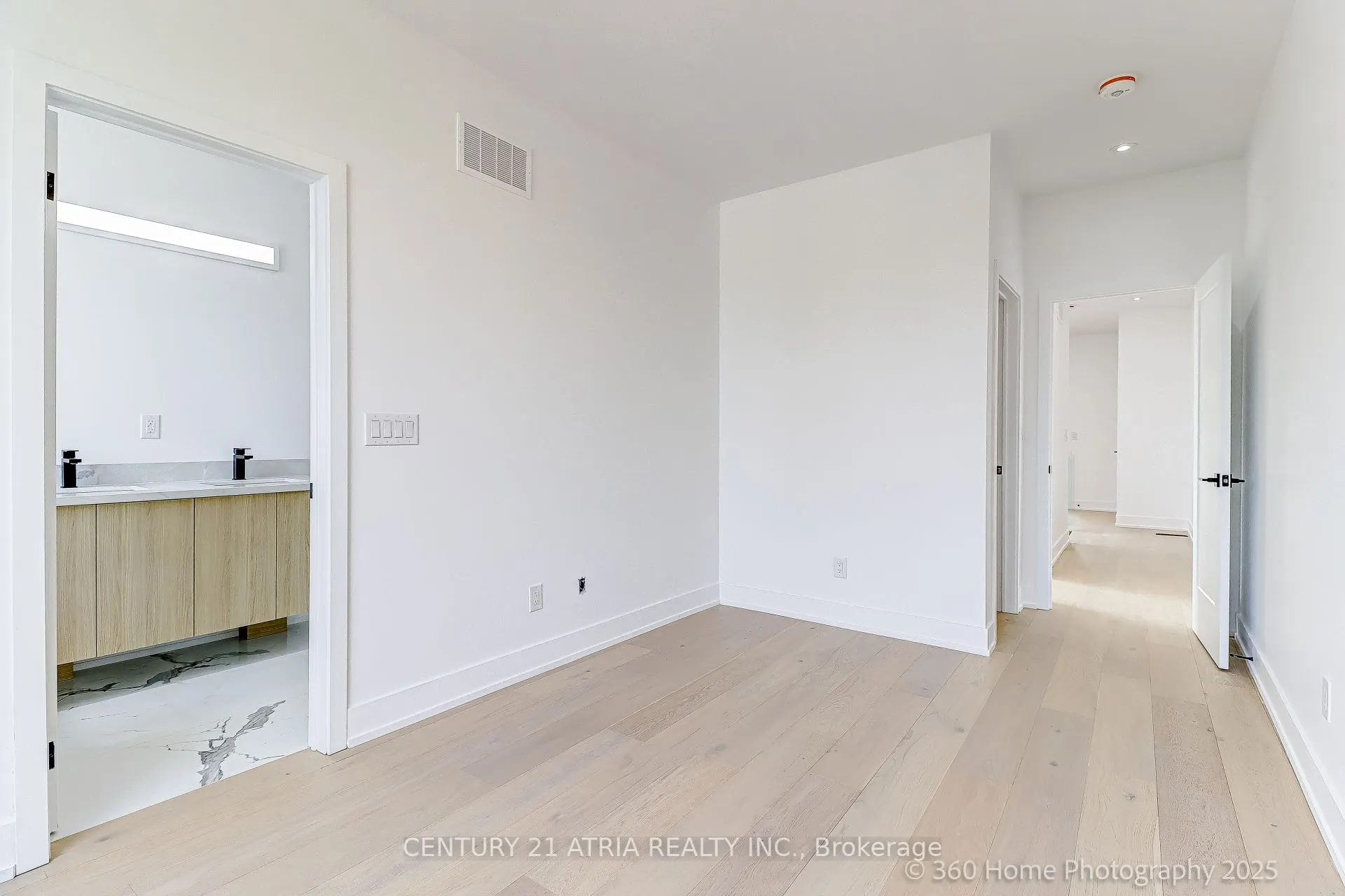 29B Chryessa Avenue